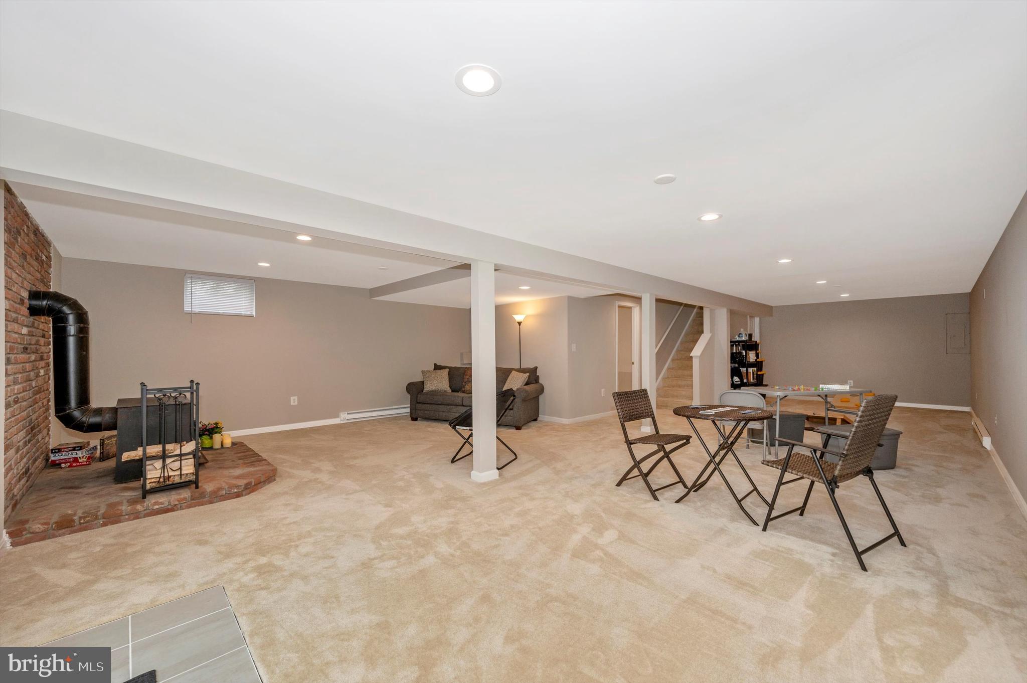 MONROVIA - Residential