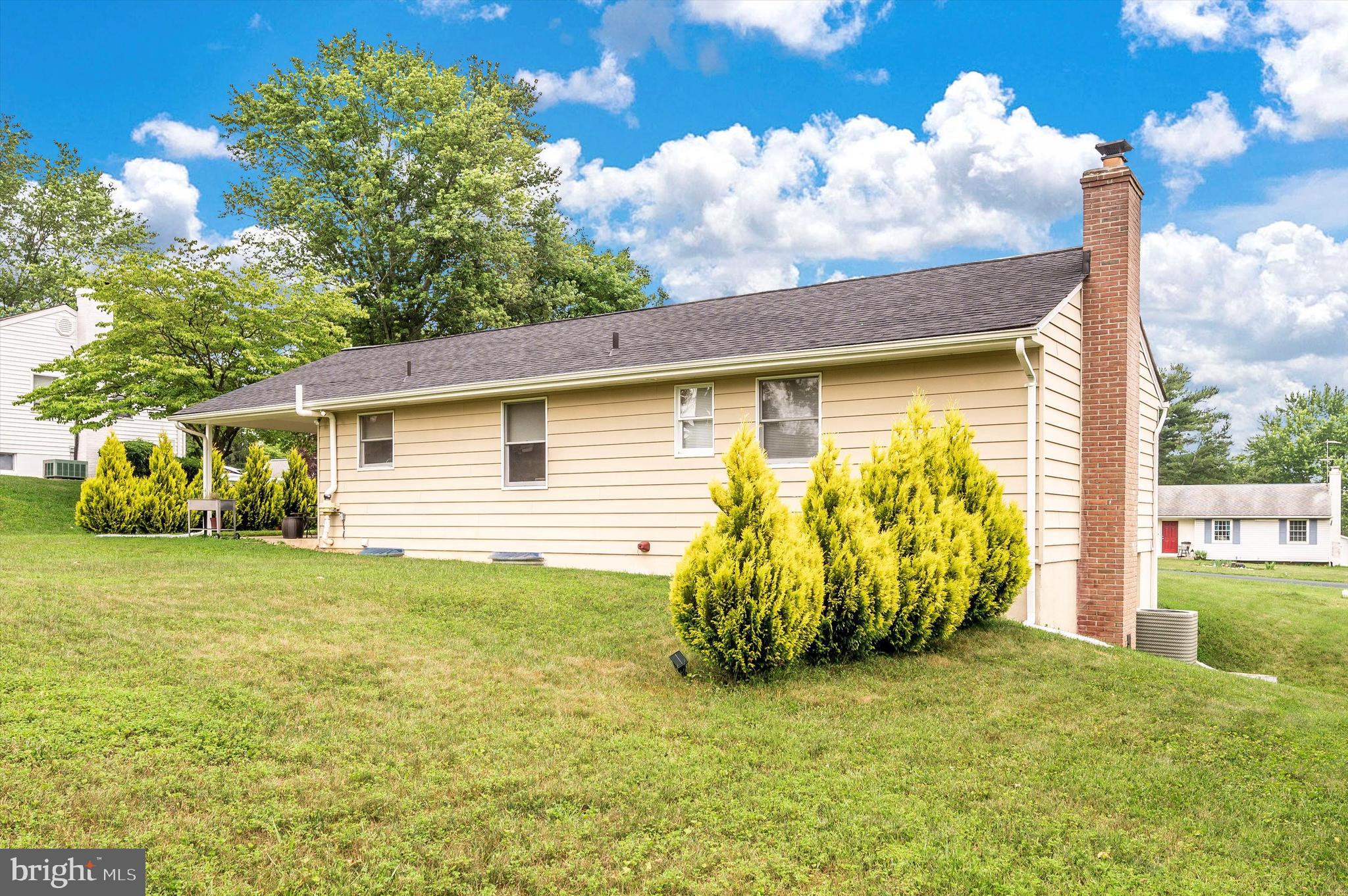 MONROVIA - Residential