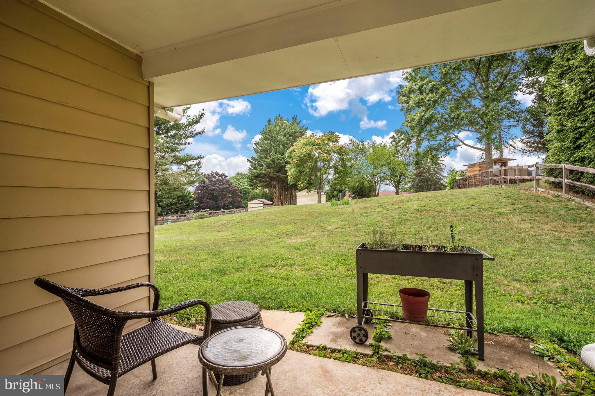 MONROVIA - Residential