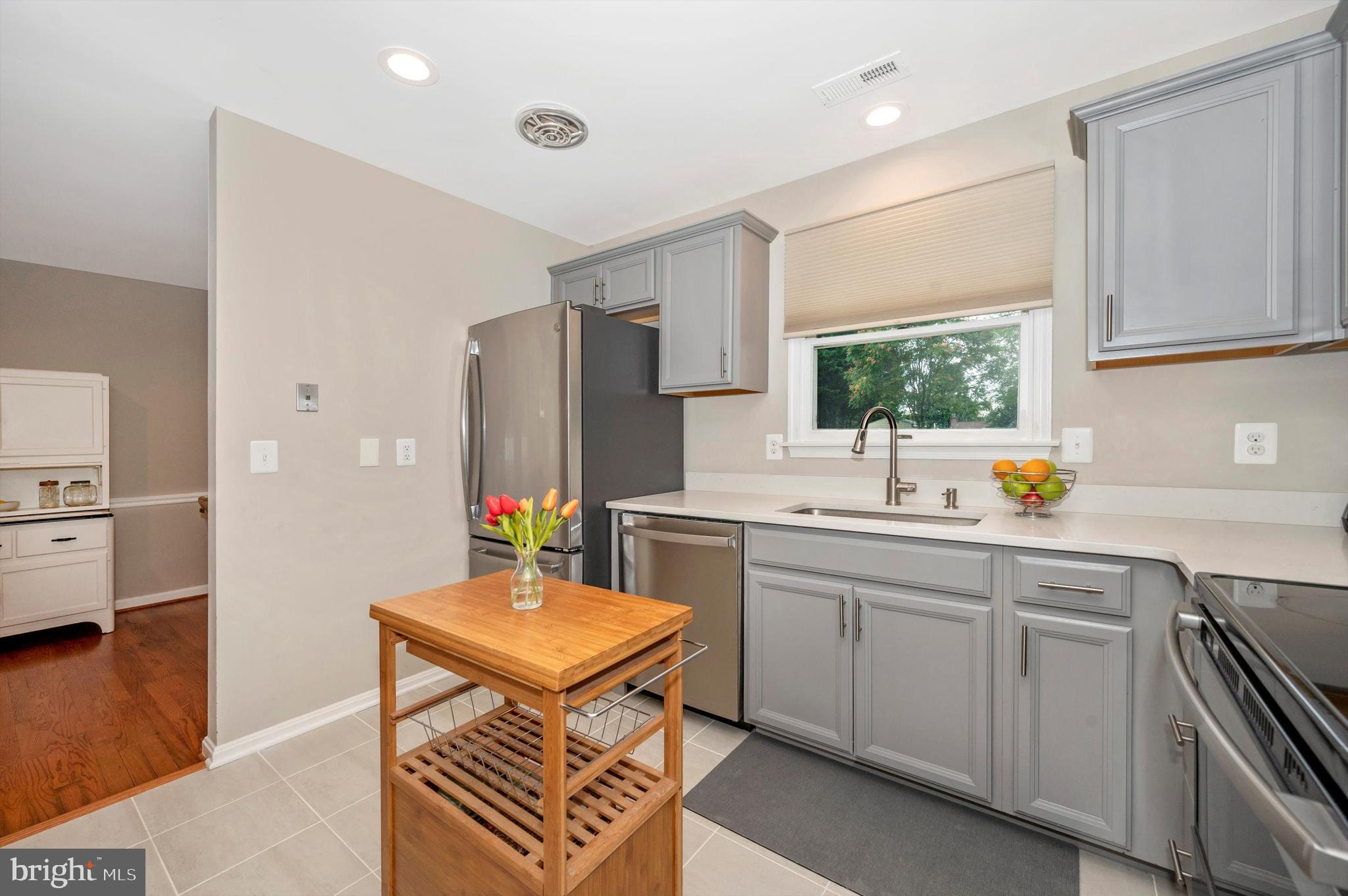 MONROVIA - Residential