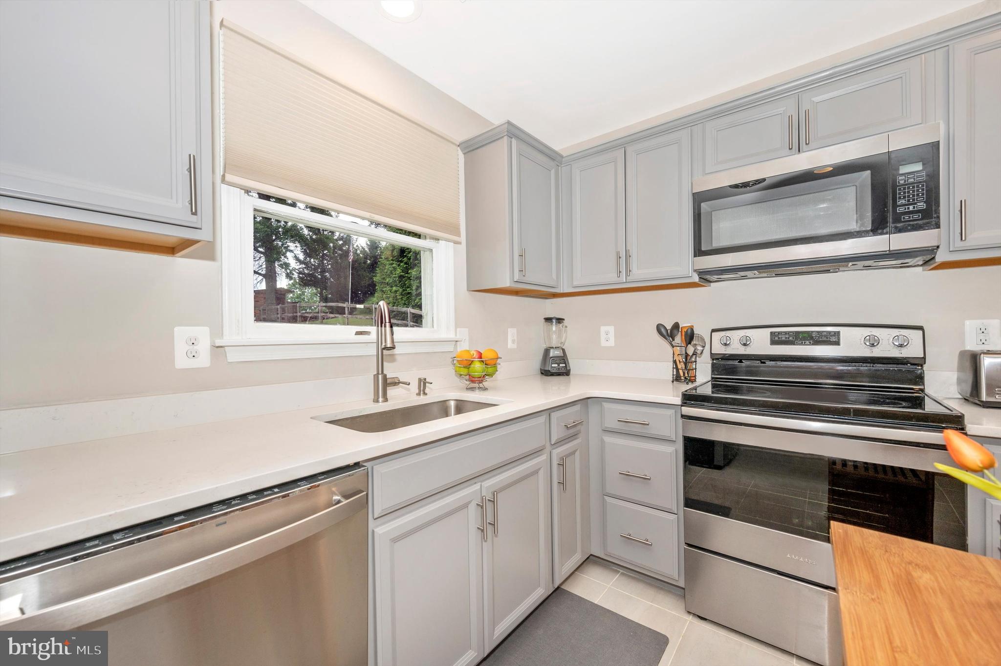 MONROVIA - Residential