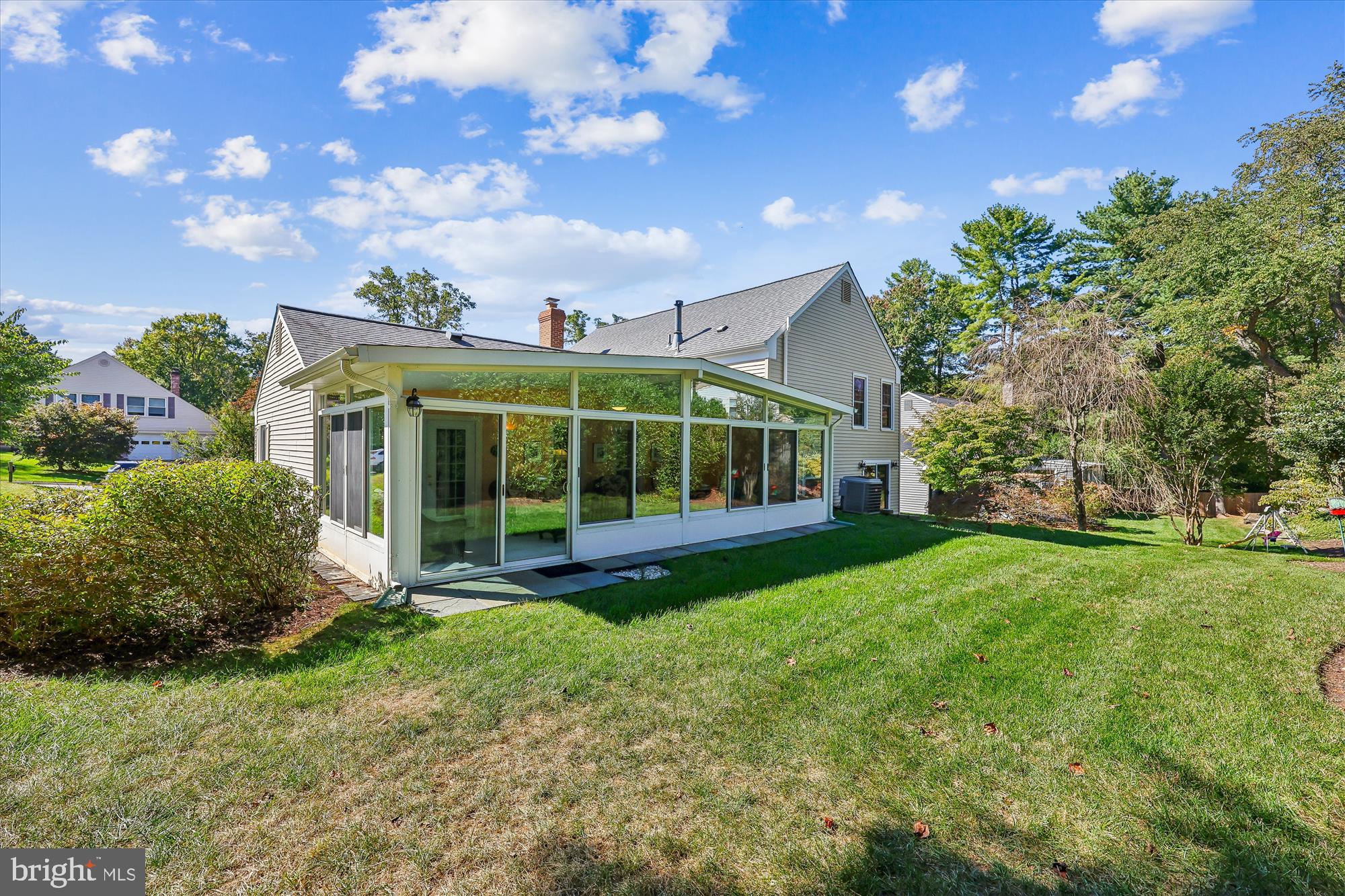 9013 WANDERING TRAIL DRIVE