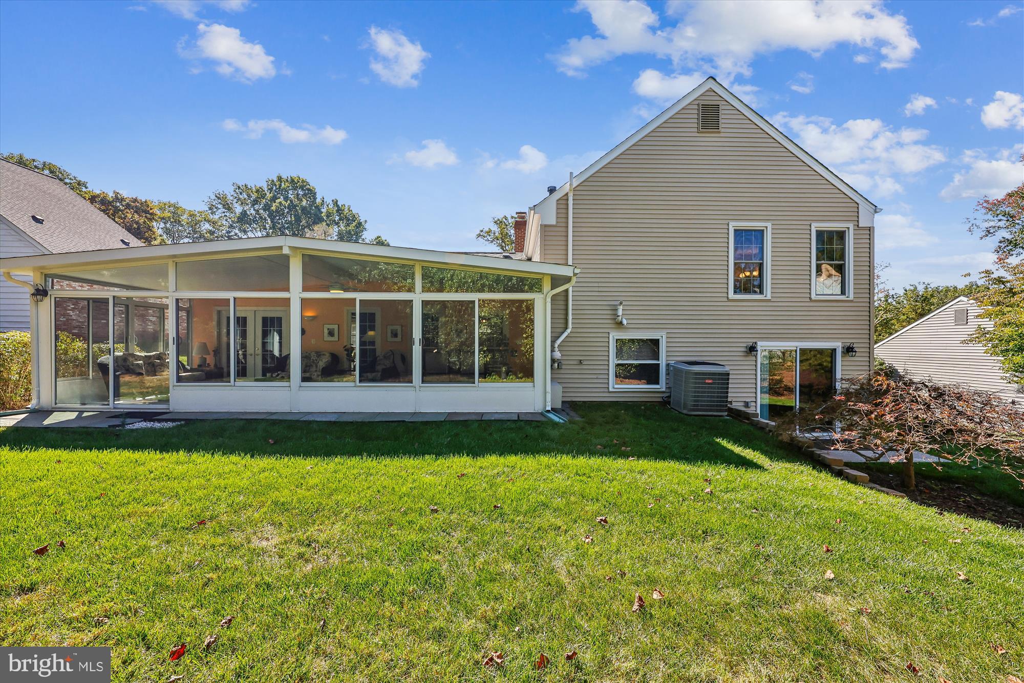 POTOMAC COMMONS - Residential