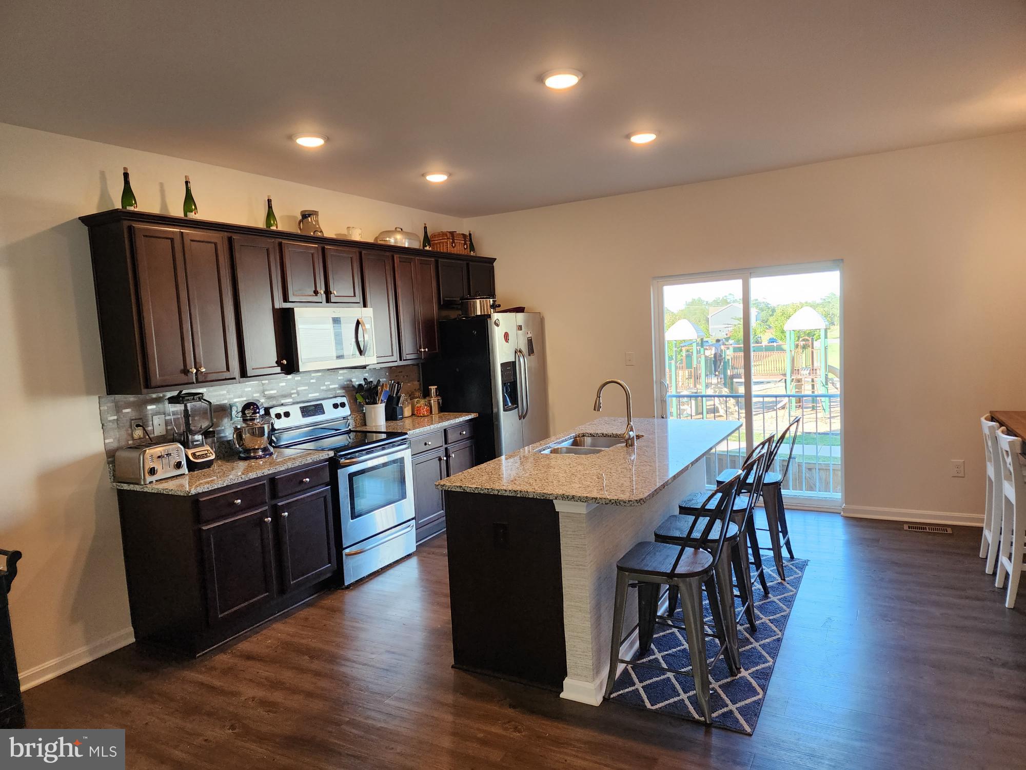 BERKELEY RIDGE - Residential