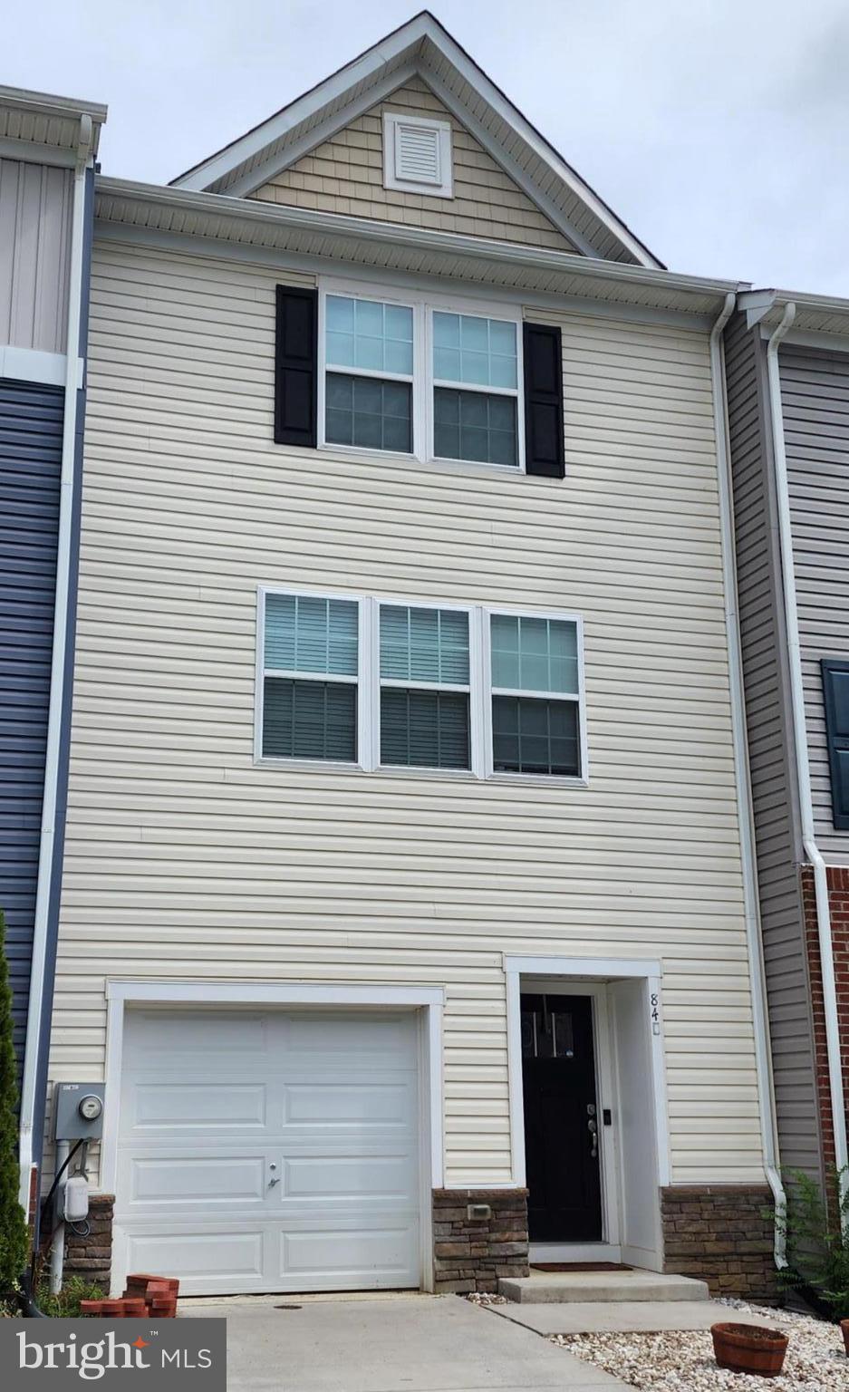 BERKELEY RIDGE - Residential