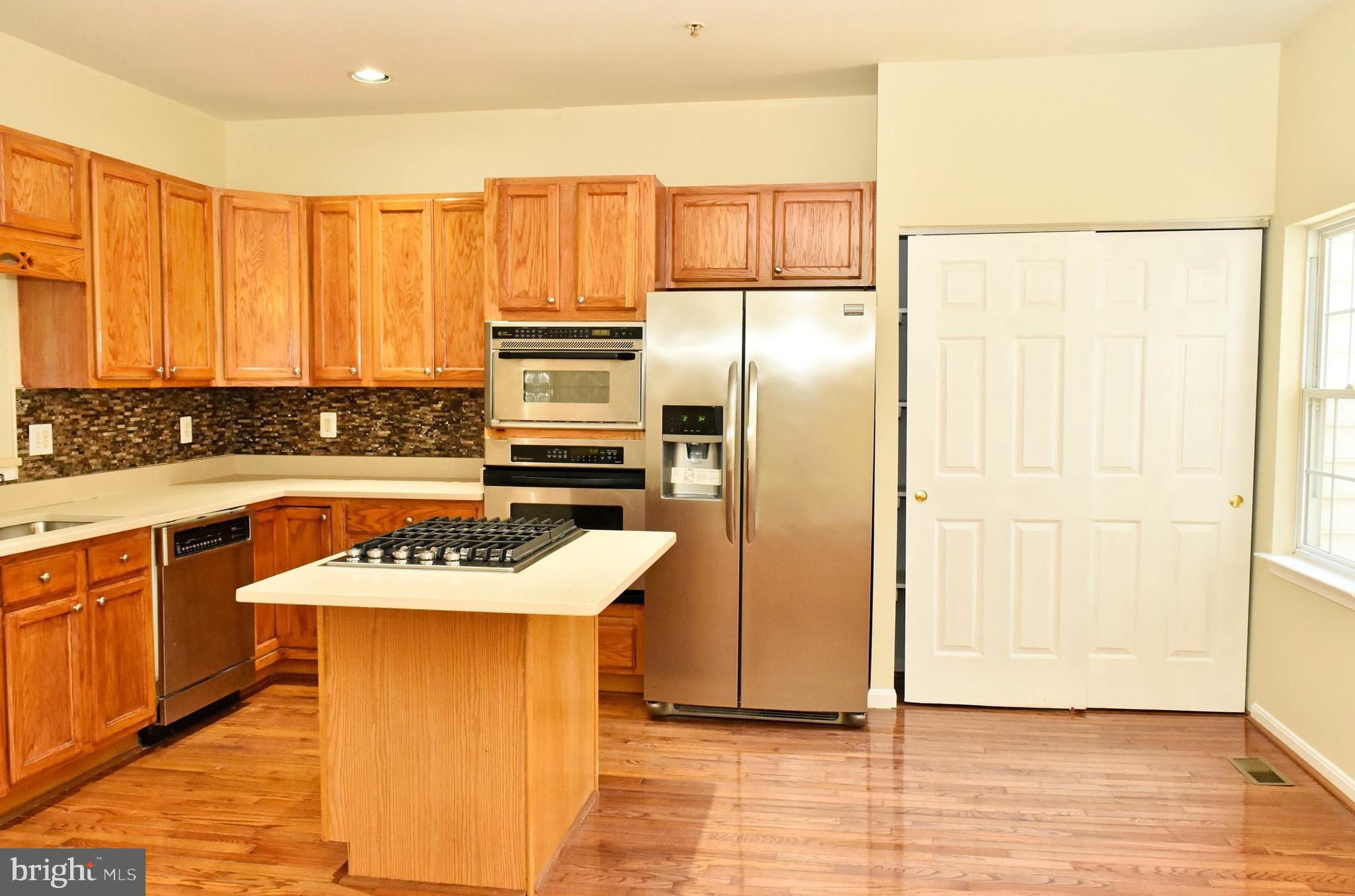 SNOWDEN RIDGE - Residential Lease