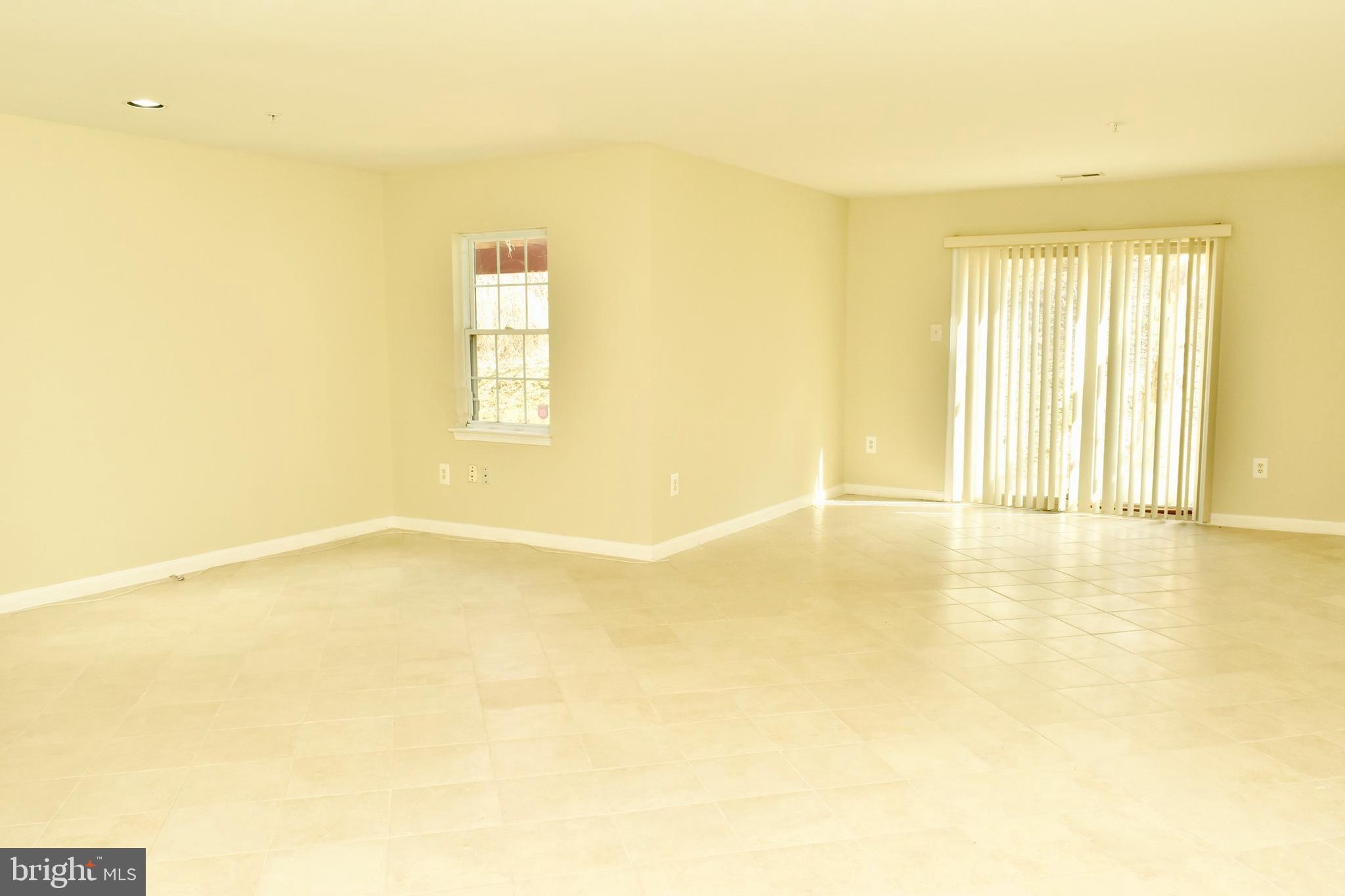 SNOWDEN RIDGE - Residential Lease