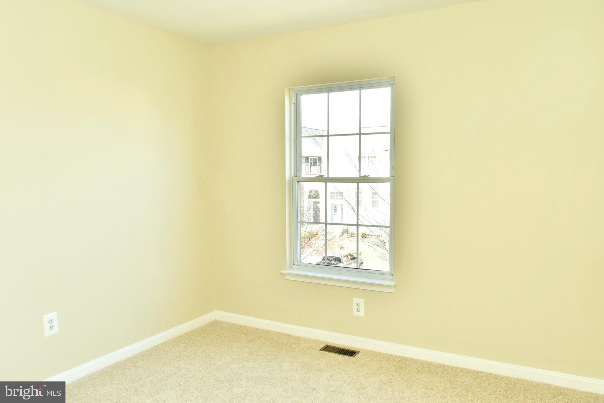 SNOWDEN RIDGE - Residential Lease