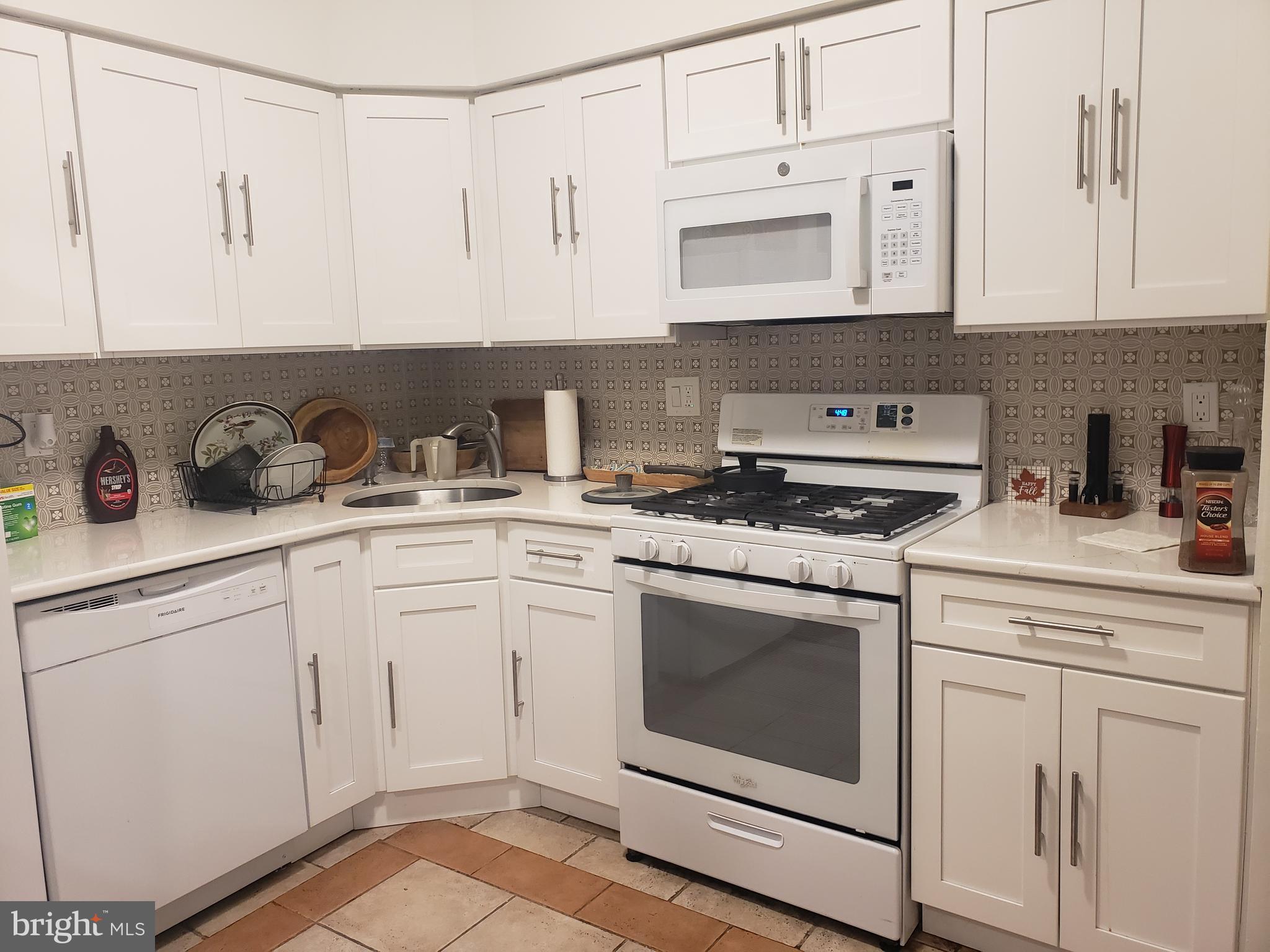 SOMERTON - Residential