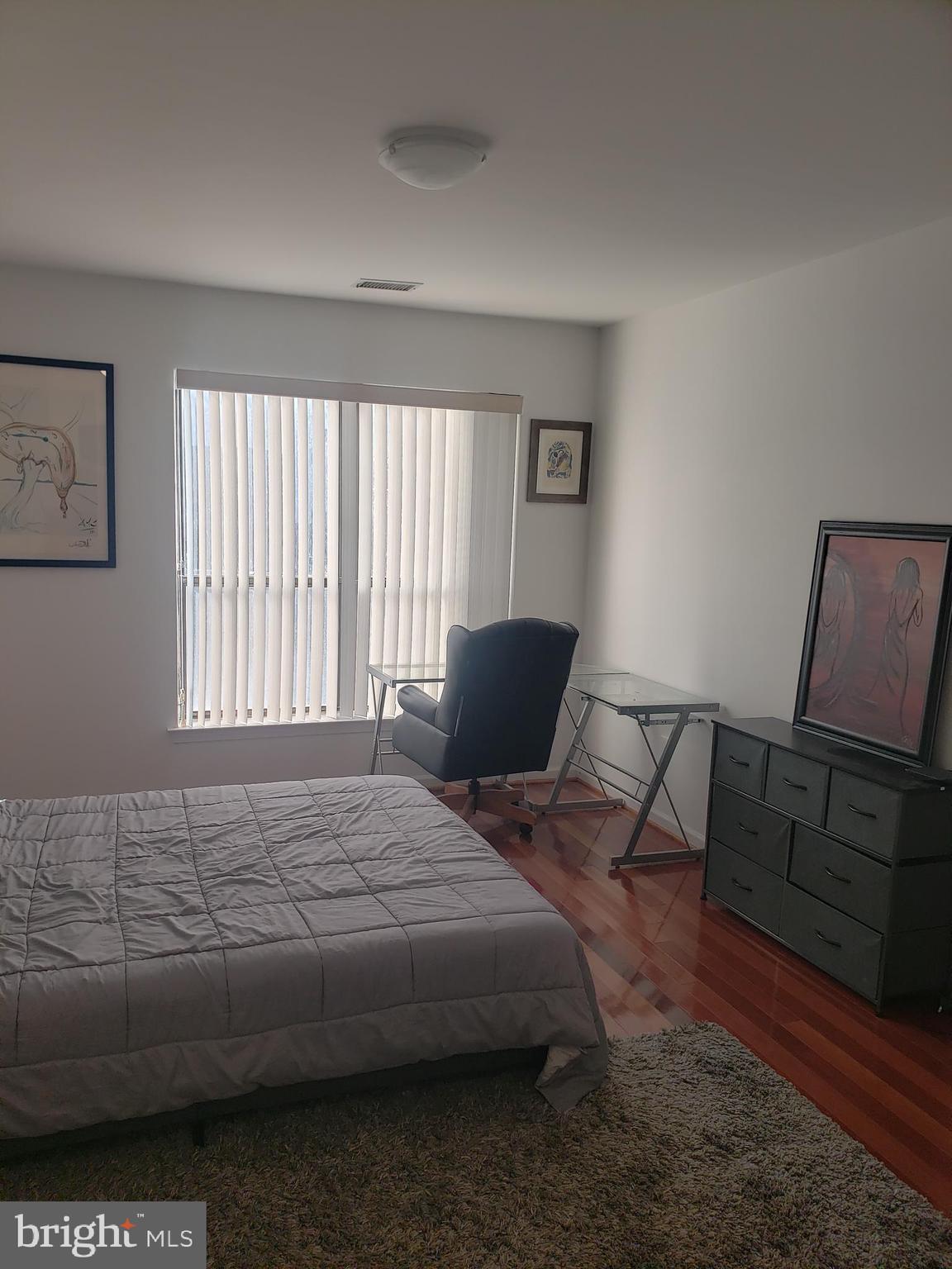 SOMERTON - Residential