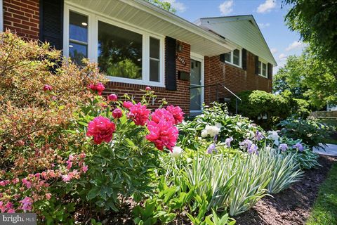Tiny photo for 10701 Brunswick Avenue, KENSINGTON, MD 20895 (MLS # MDMC2233452)