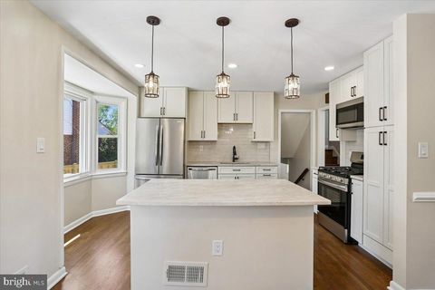 Tiny photo for 10701 Brunswick Avenue, KENSINGTON, MD 20895 (MLS # MDMC2233452)