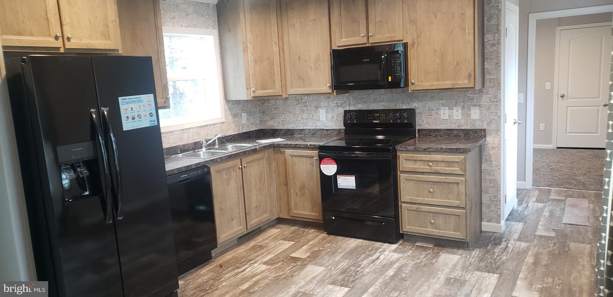 RICHLAND MDWS - Residential