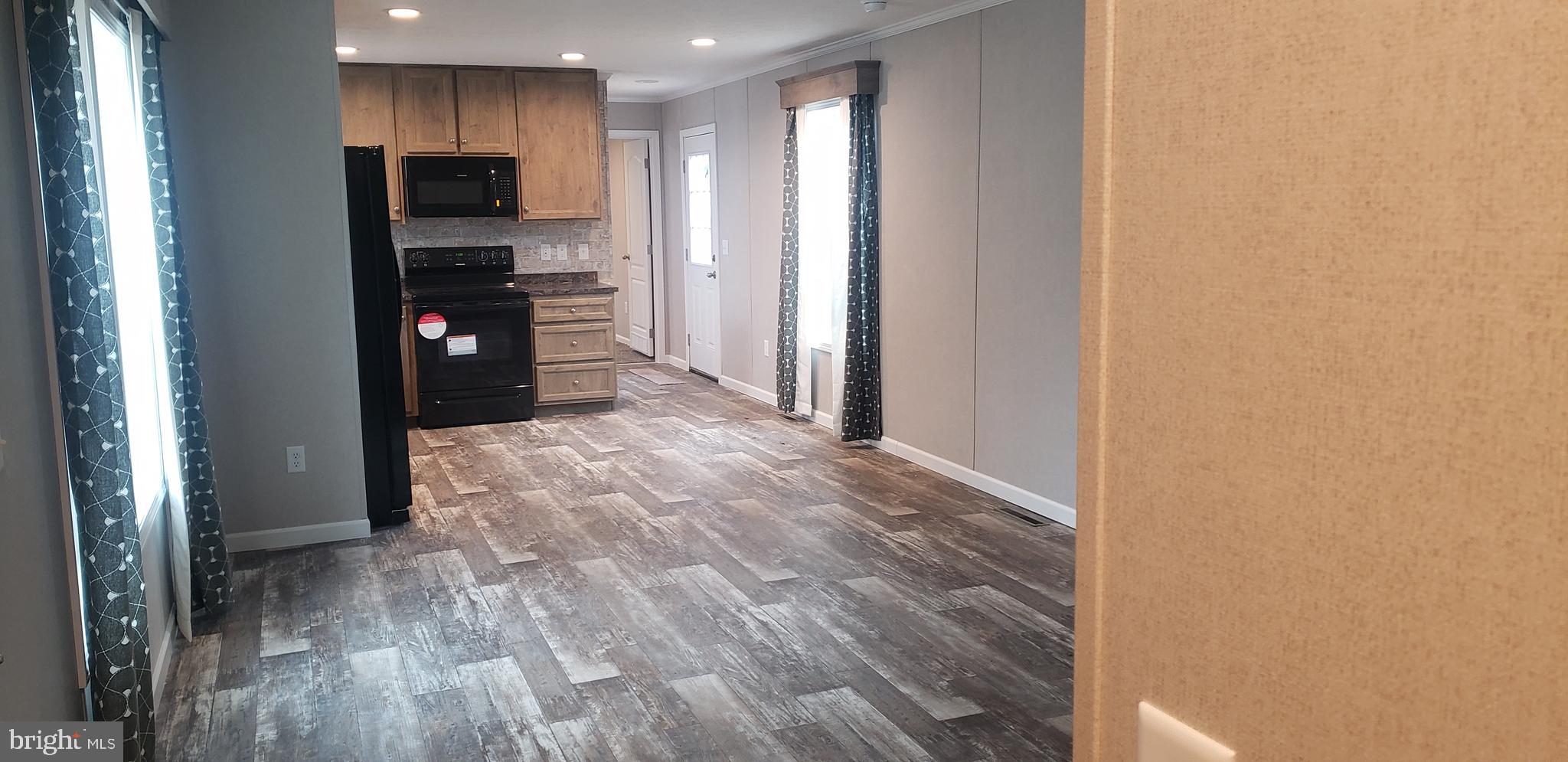 RICHLAND MDWS - Residential