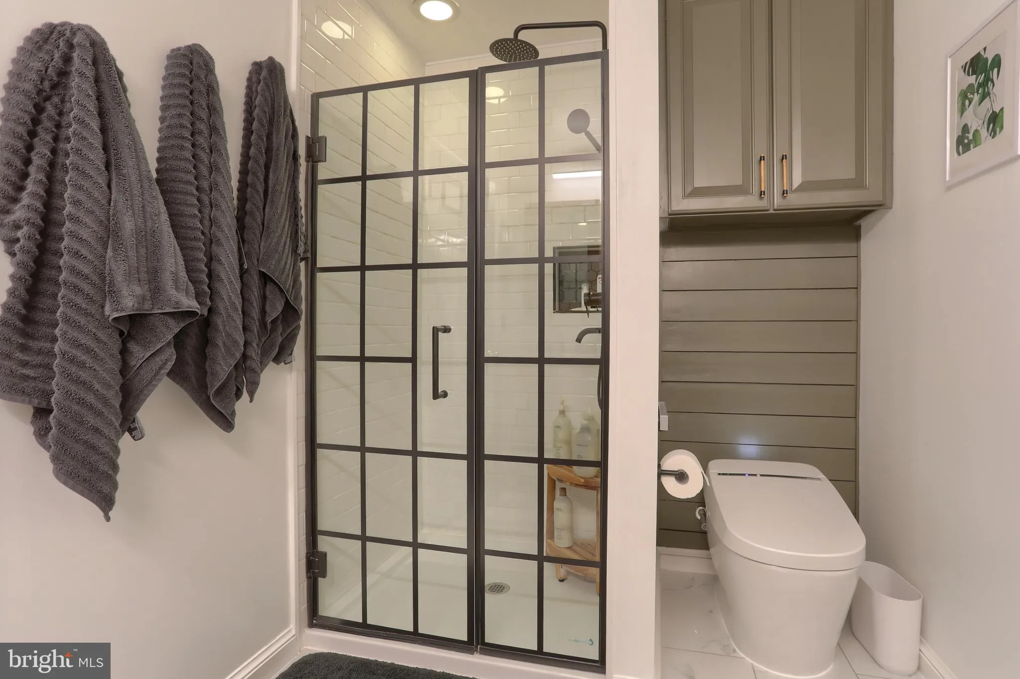 Hummelstown, Pennsylvania 17036, United States, 3 Bedrooms Bedrooms, ,4 BathroomsBathrooms,Residential,Pending,90432