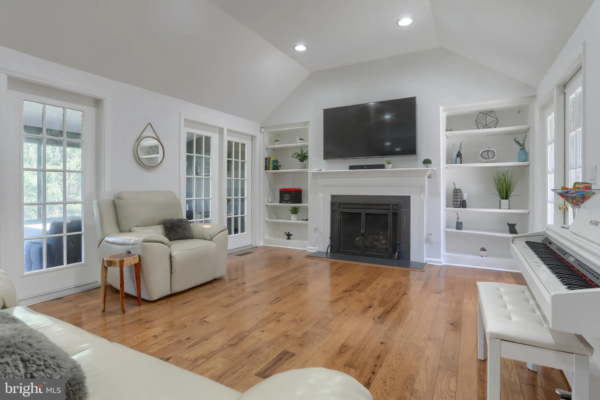 Hummelstown, Pennsylvania 17036, United States, 3 Bedrooms Bedrooms, ,4 BathroomsBathrooms,Residential,Pending,90432