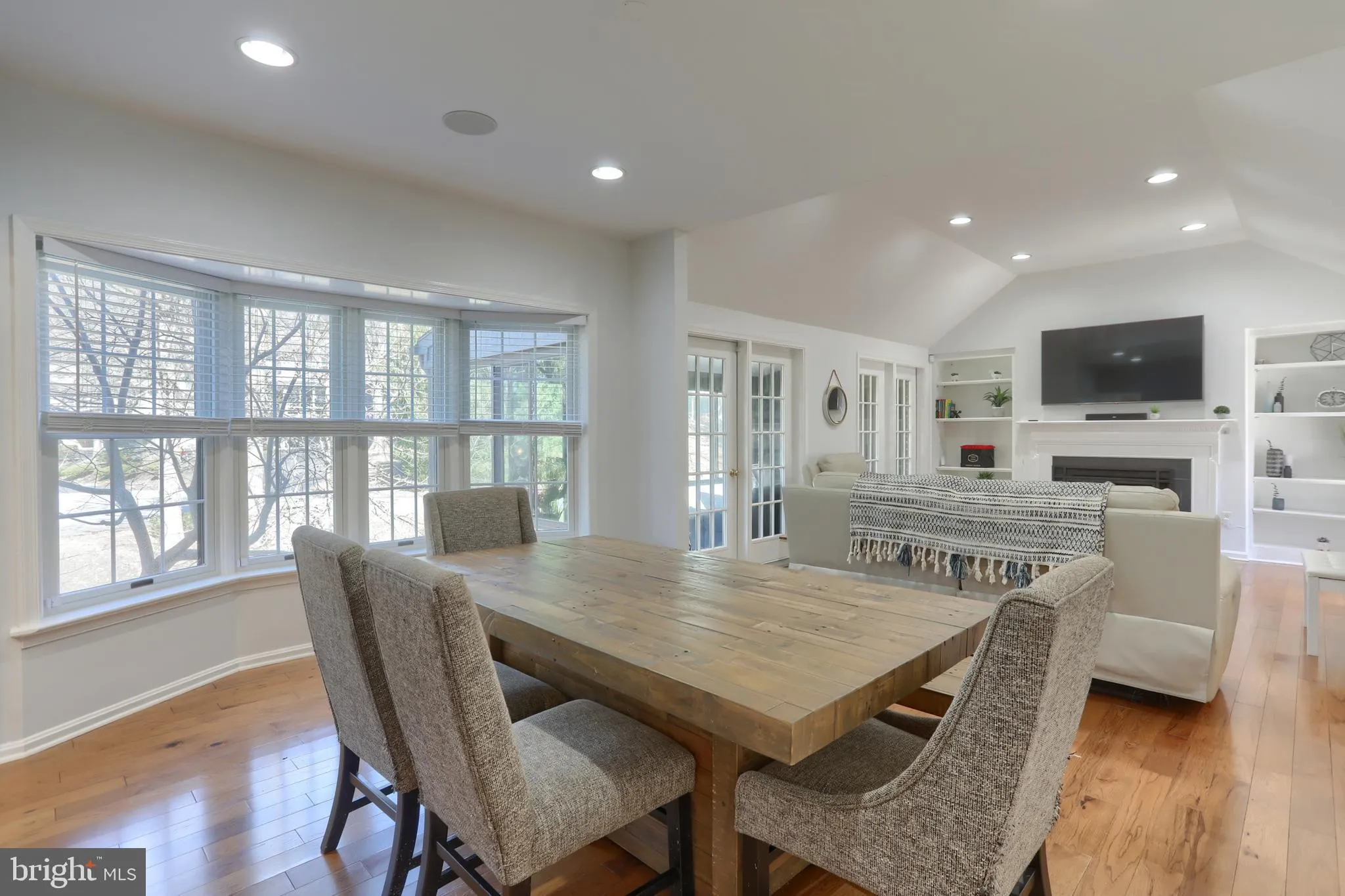 Hummelstown, Pennsylvania 17036, United States, 3 Bedrooms Bedrooms, ,4 BathroomsBathrooms,Residential,Pending,90432