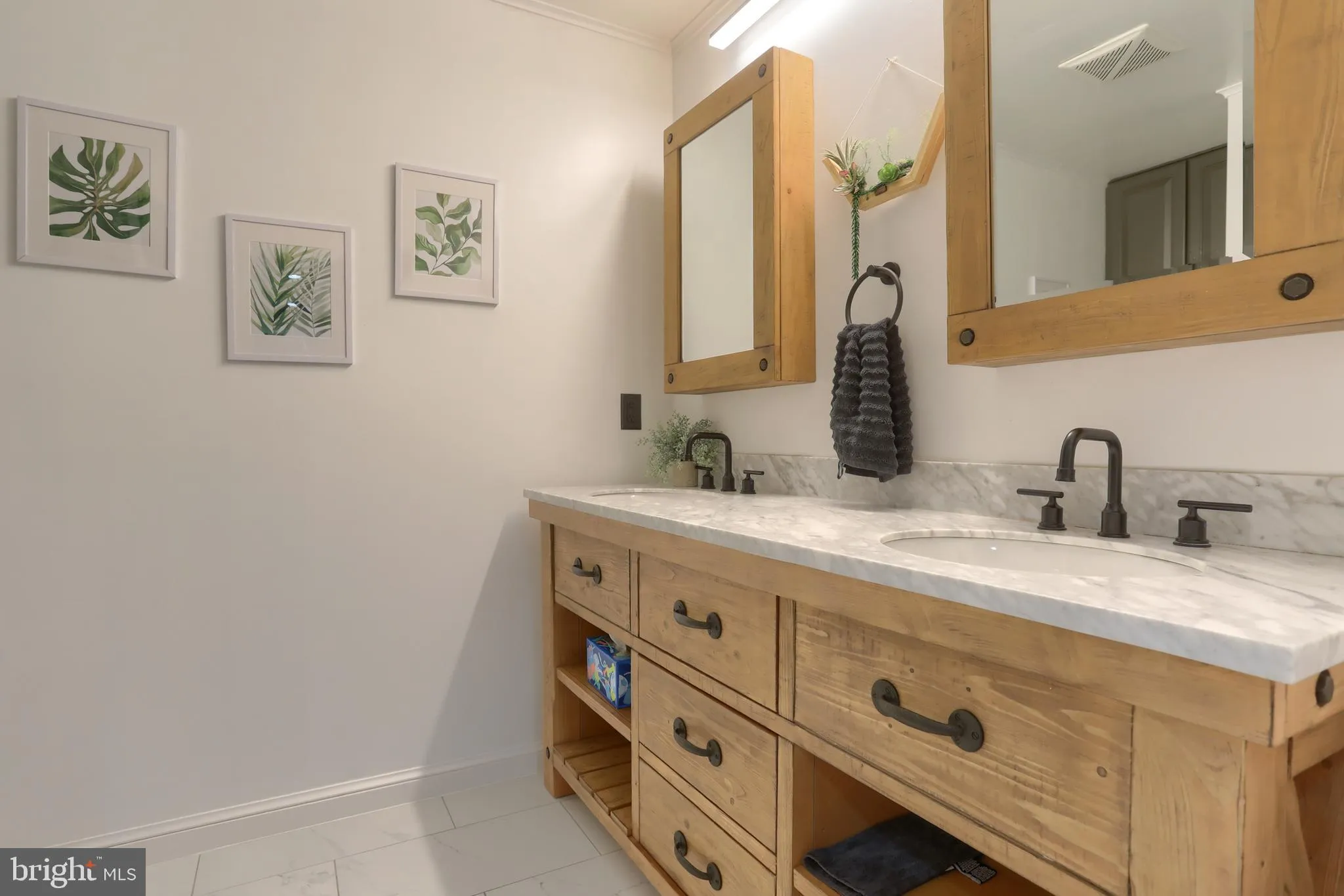 Hummelstown, Pennsylvania 17036, United States, 3 Bedrooms Bedrooms, ,4 BathroomsBathrooms,Residential,Pending,90432