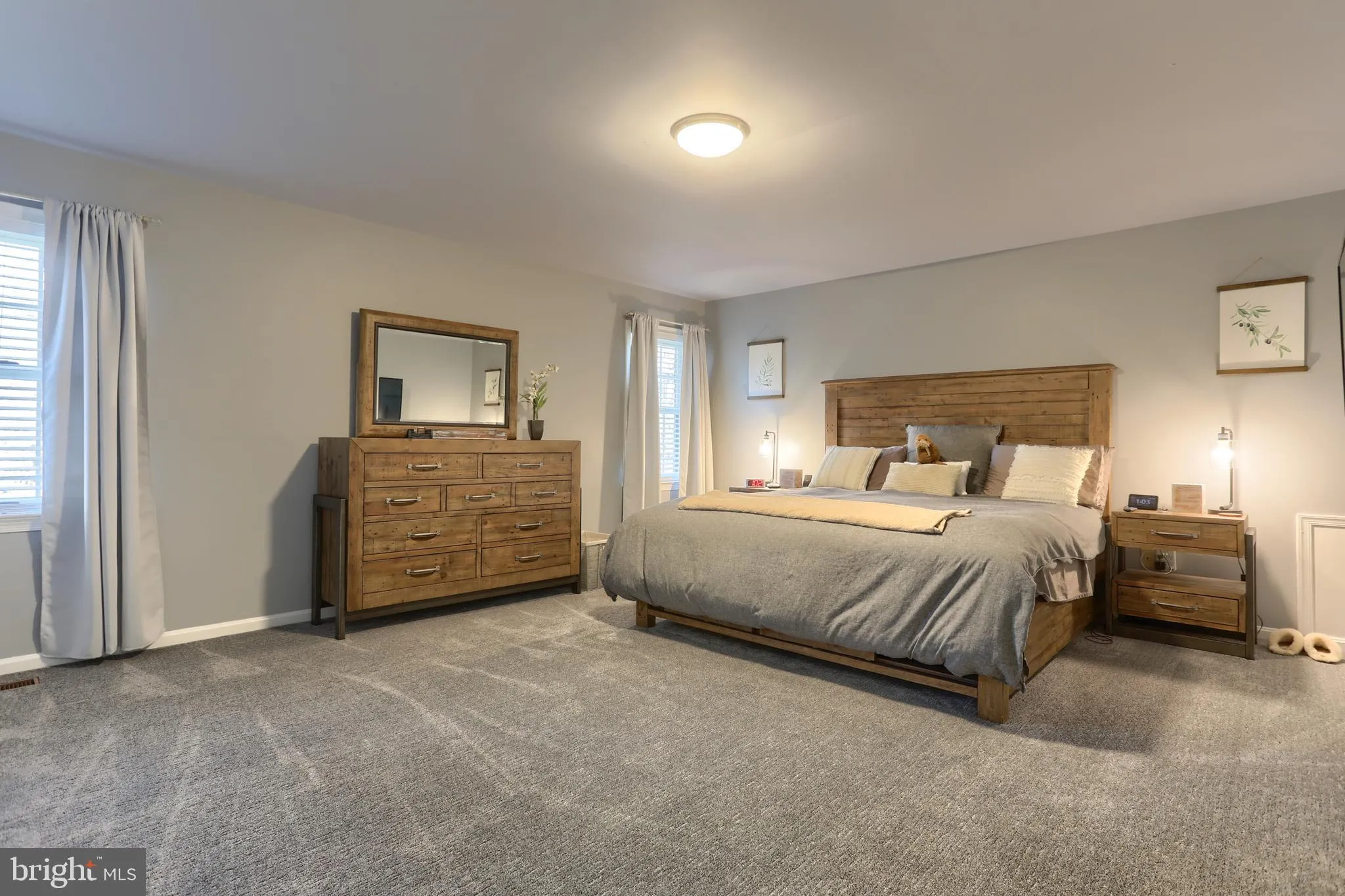 Hummelstown, Pennsylvania 17036, United States, 3 Bedrooms Bedrooms, ,4 BathroomsBathrooms,Residential,Pending,90432