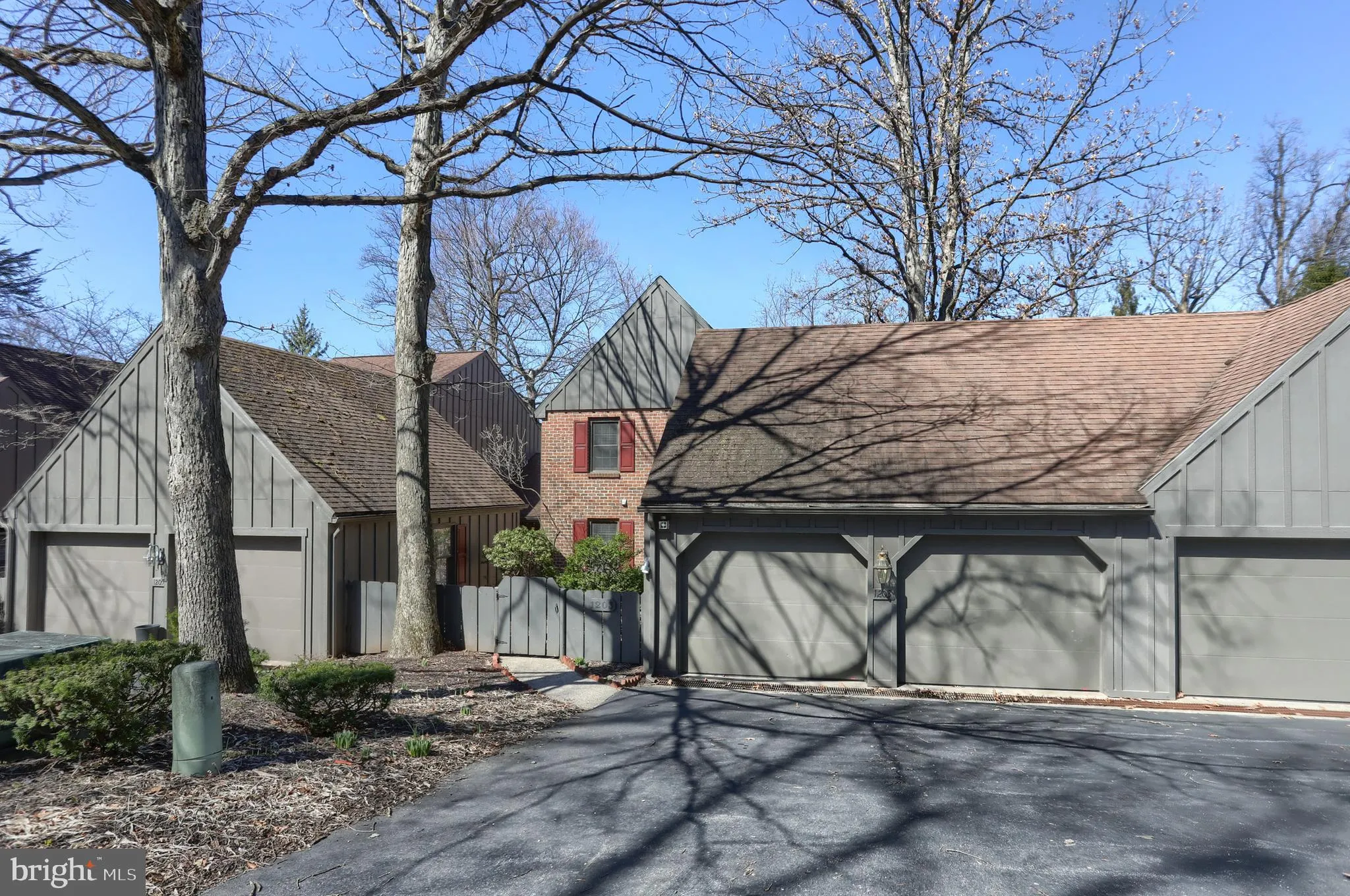 Hummelstown, Pennsylvania 17036, United States, 3 Bedrooms Bedrooms, ,4 BathroomsBathrooms,Residential,Pending,90432