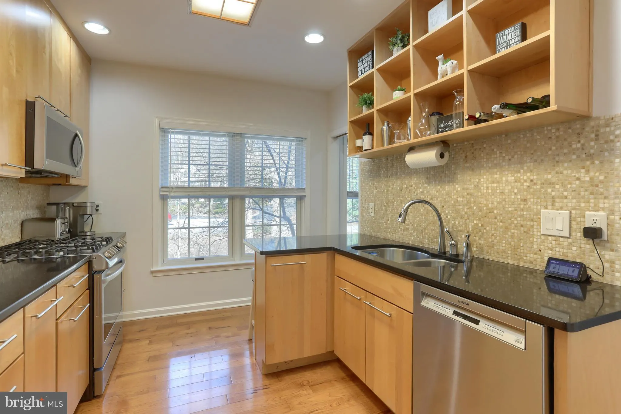 Hummelstown, Pennsylvania 17036, United States, 3 Bedrooms Bedrooms, ,4 BathroomsBathrooms,Residential,Pending,90432