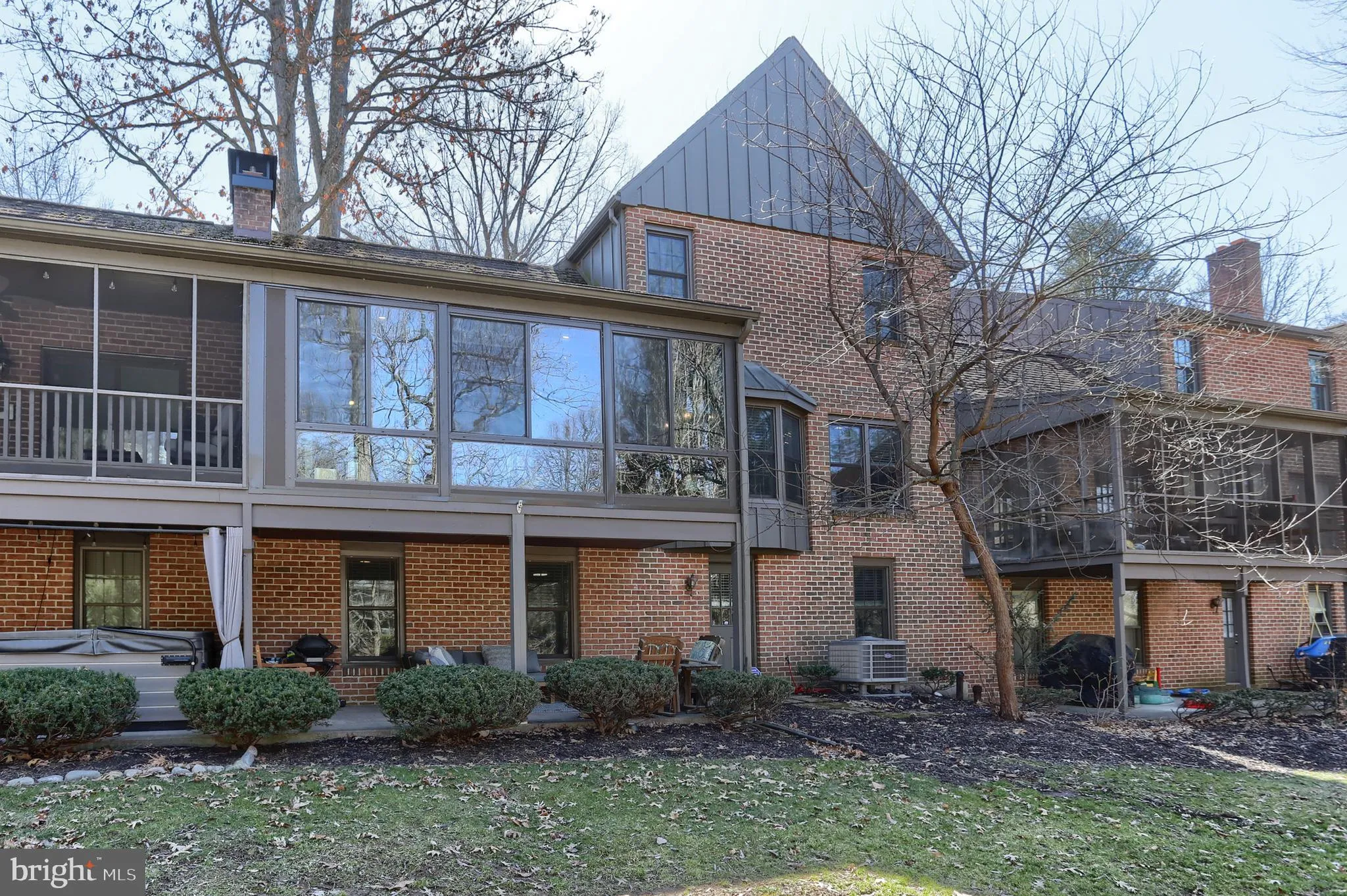 Hummelstown, Pennsylvania 17036, United States, 3 Bedrooms Bedrooms, ,4 BathroomsBathrooms,Residential,Pending,90432