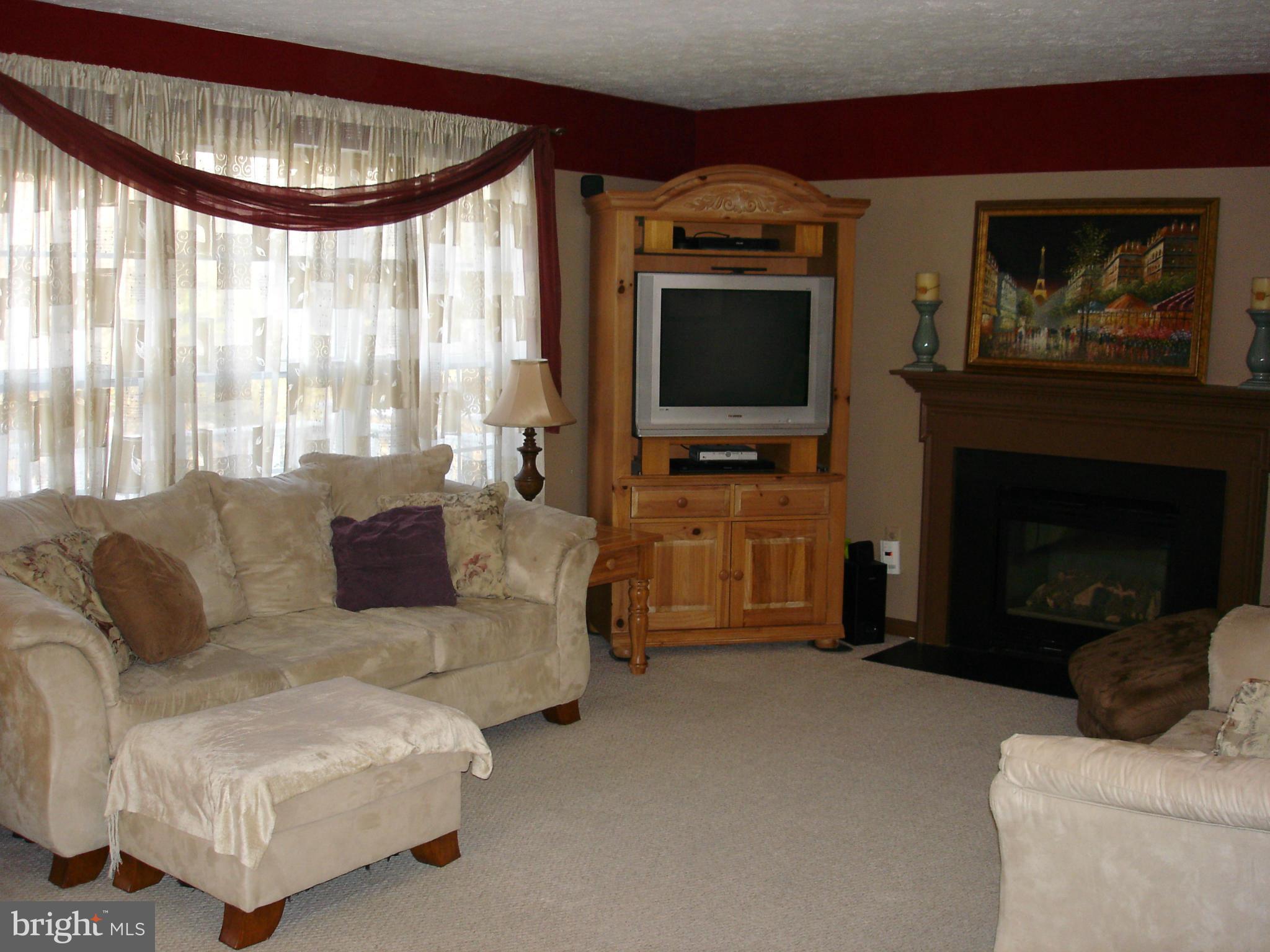 HUDELSONS FOREST - Residential