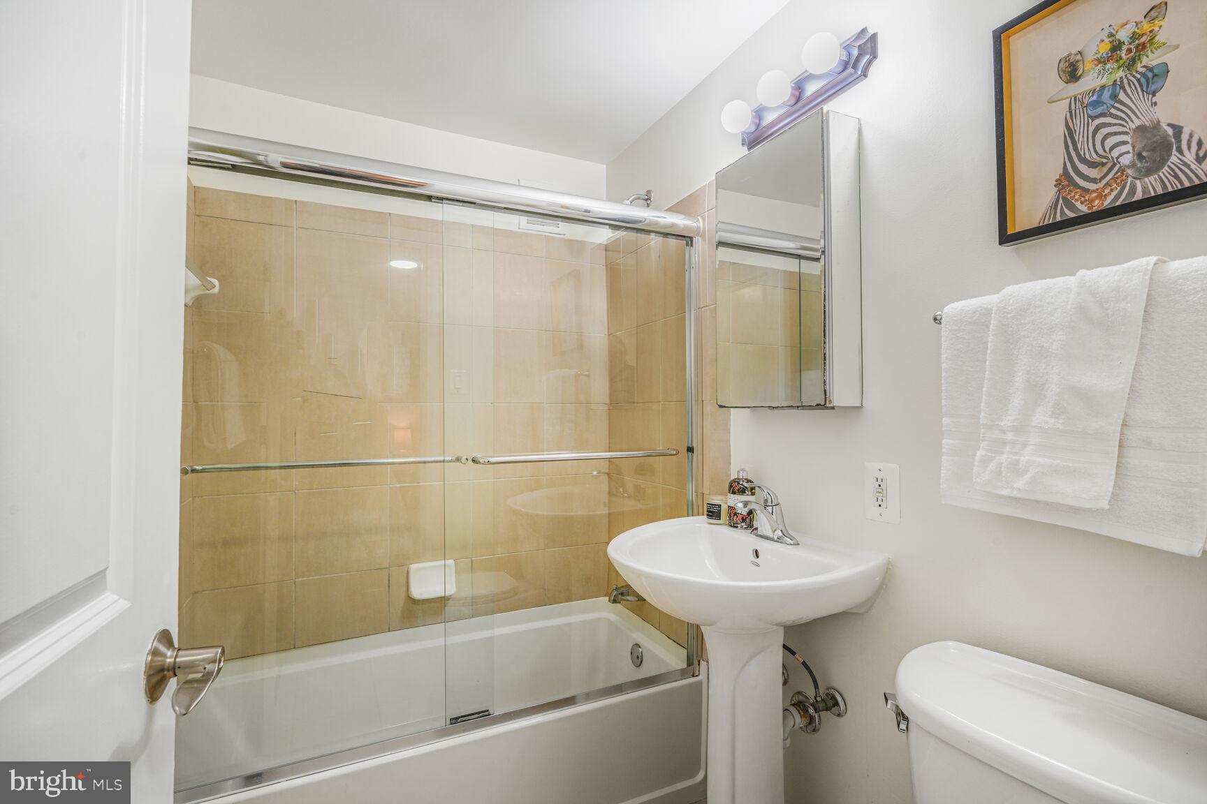 GLOVER PARK - Residential