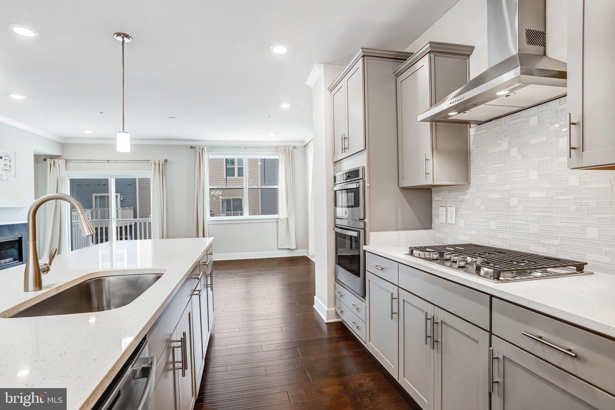 CROWN FARM - Residential