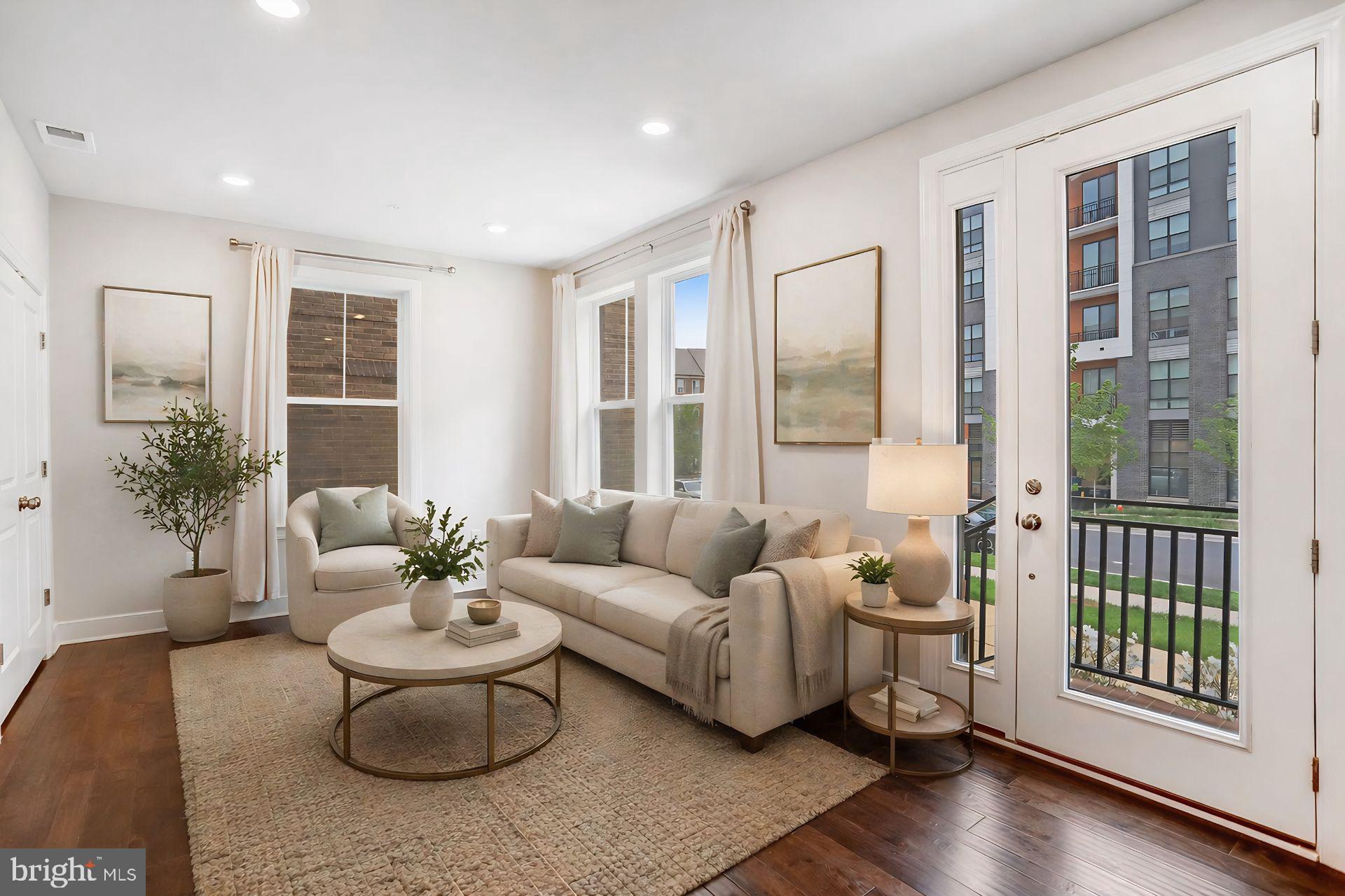 CROWN FARM - Residential