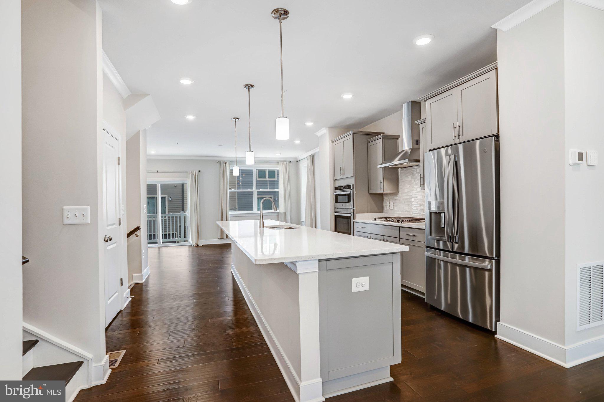 CROWN FARM - Residential