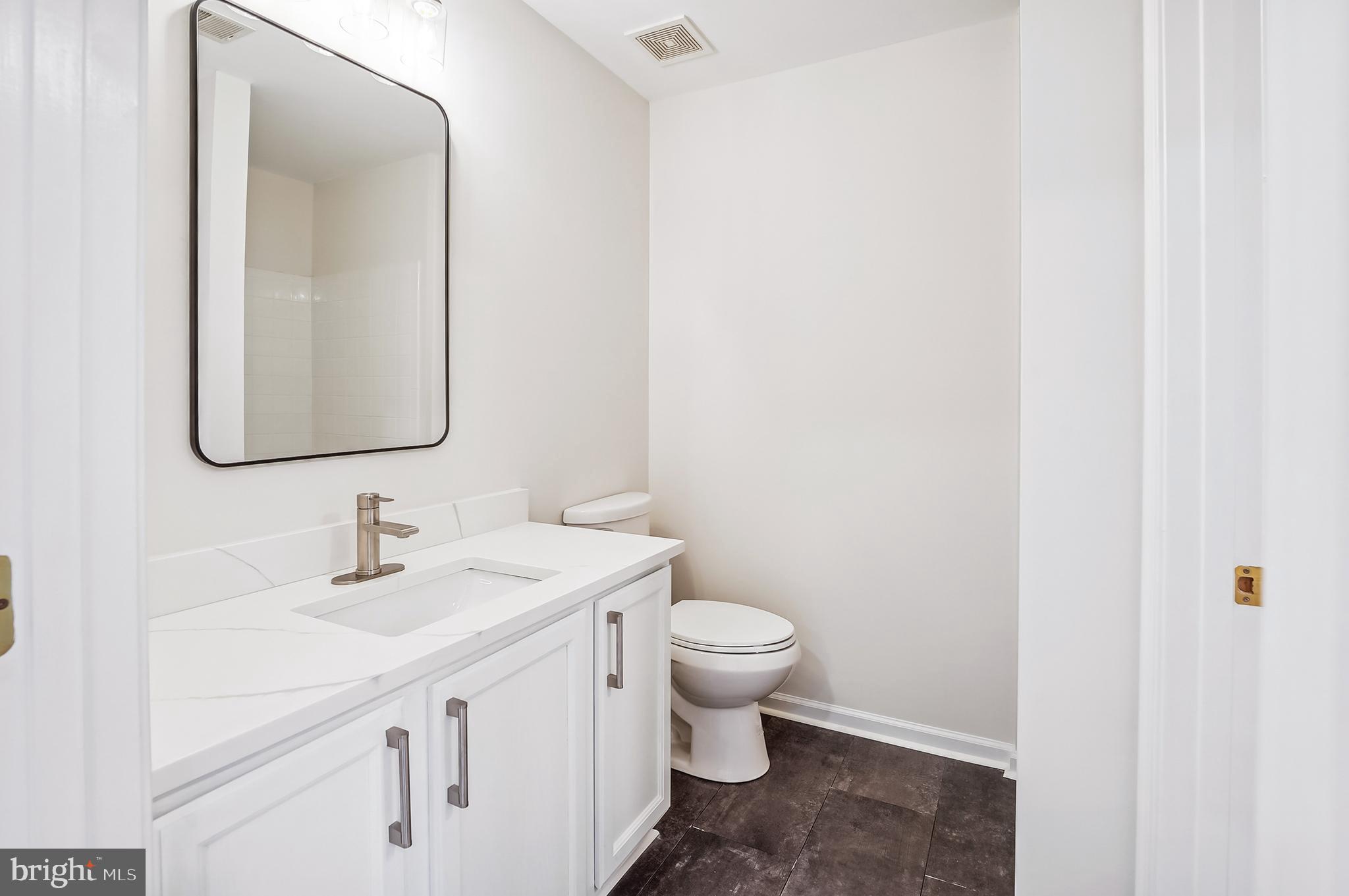 HILLCREST TOWNE - Residential
