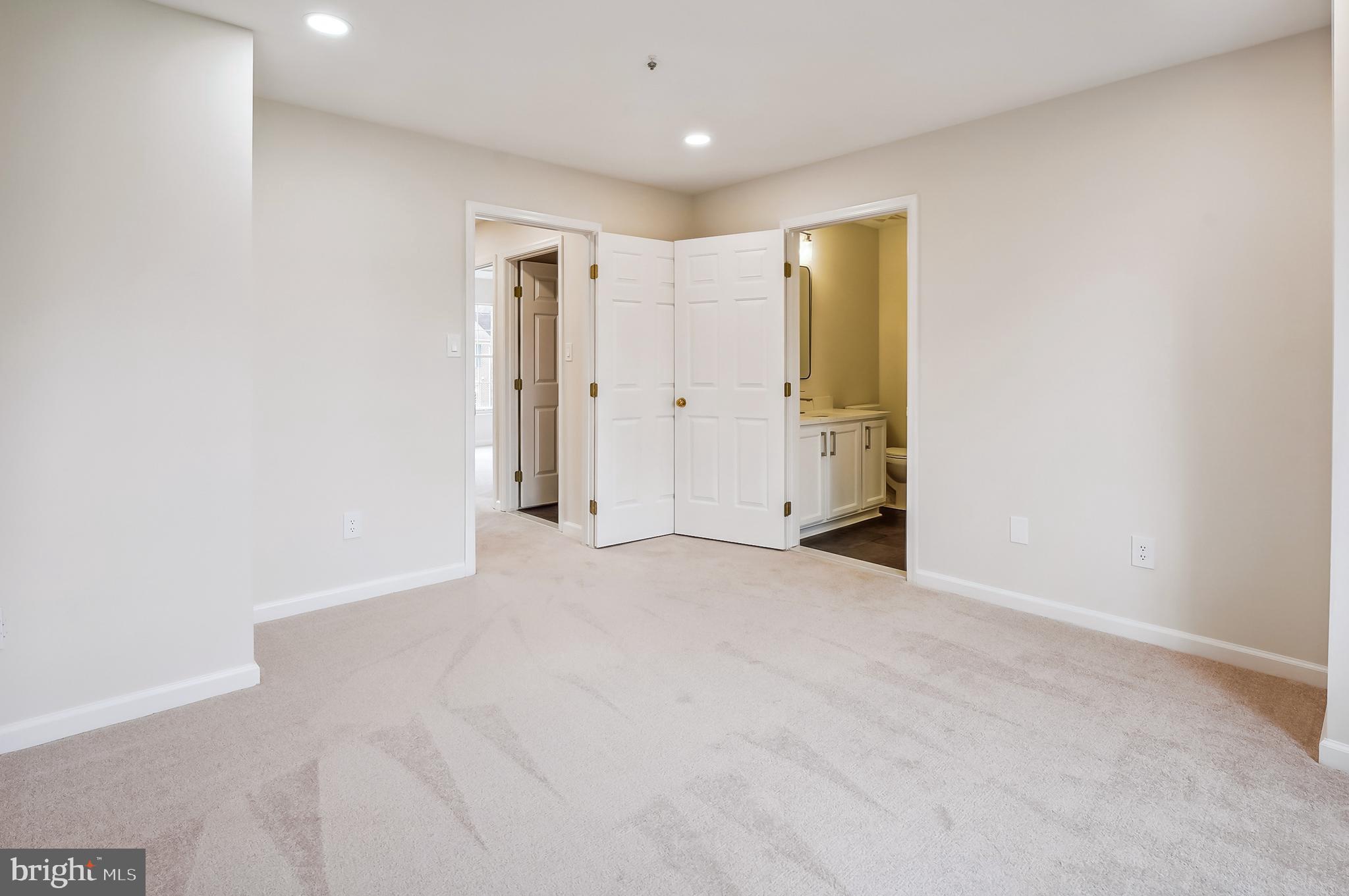 HILLCREST TOWNE - Residential