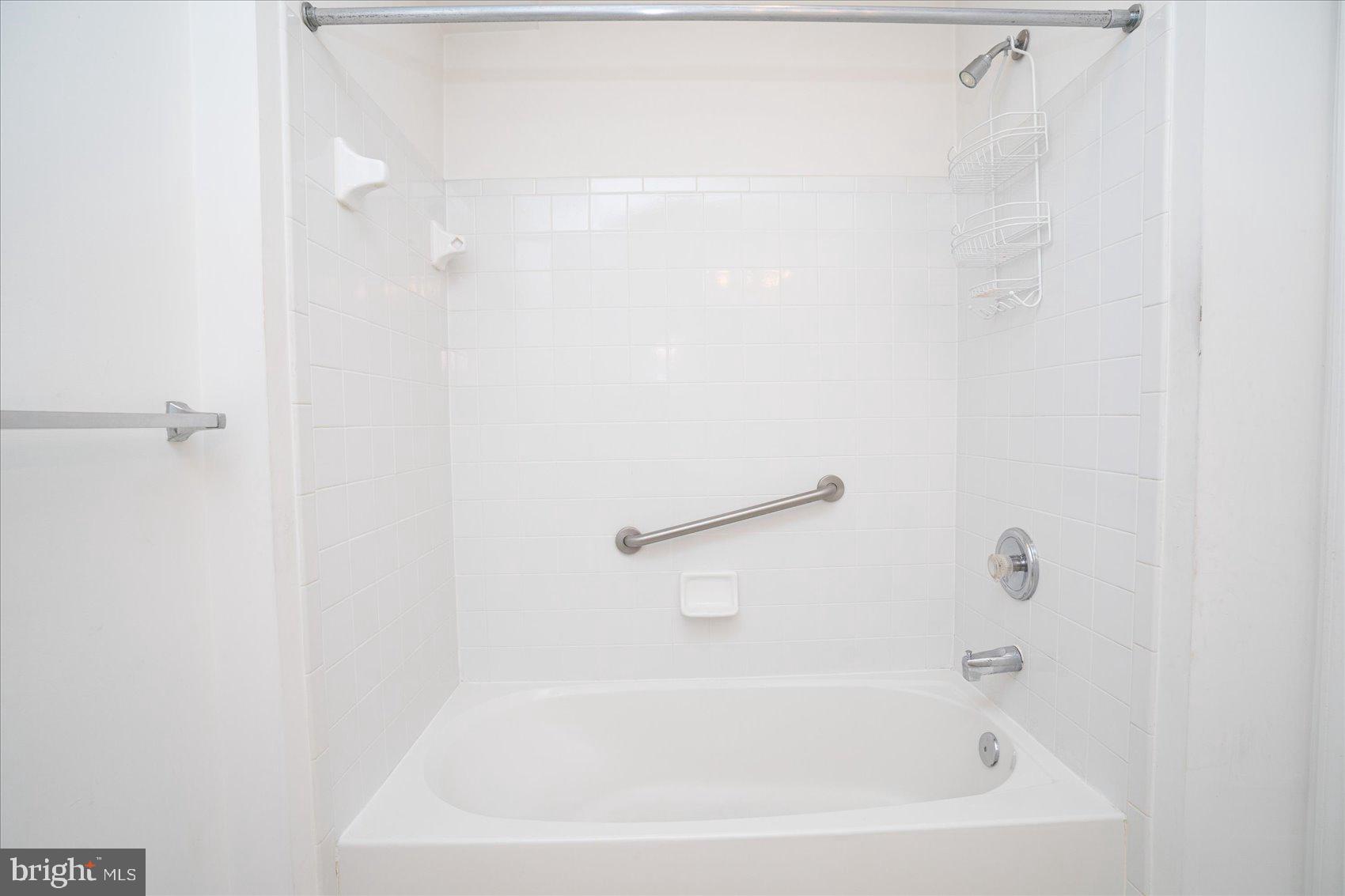 DEVONSHIRE AT WHITEMARSH - Residential