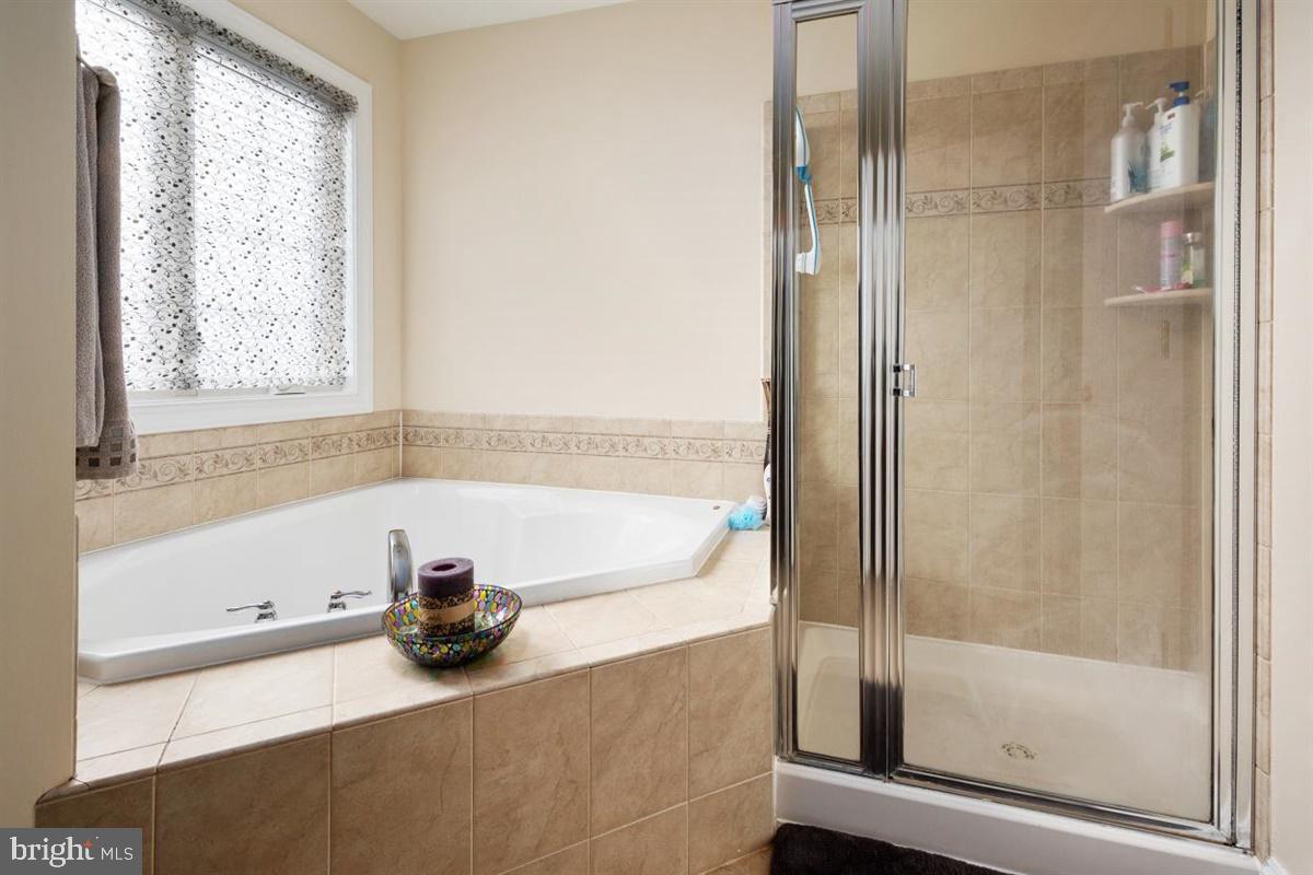 NORTH BROOK - Residential