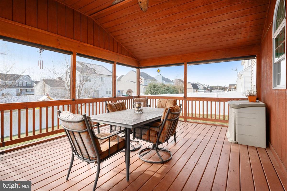 NORTH BROOK - Residential