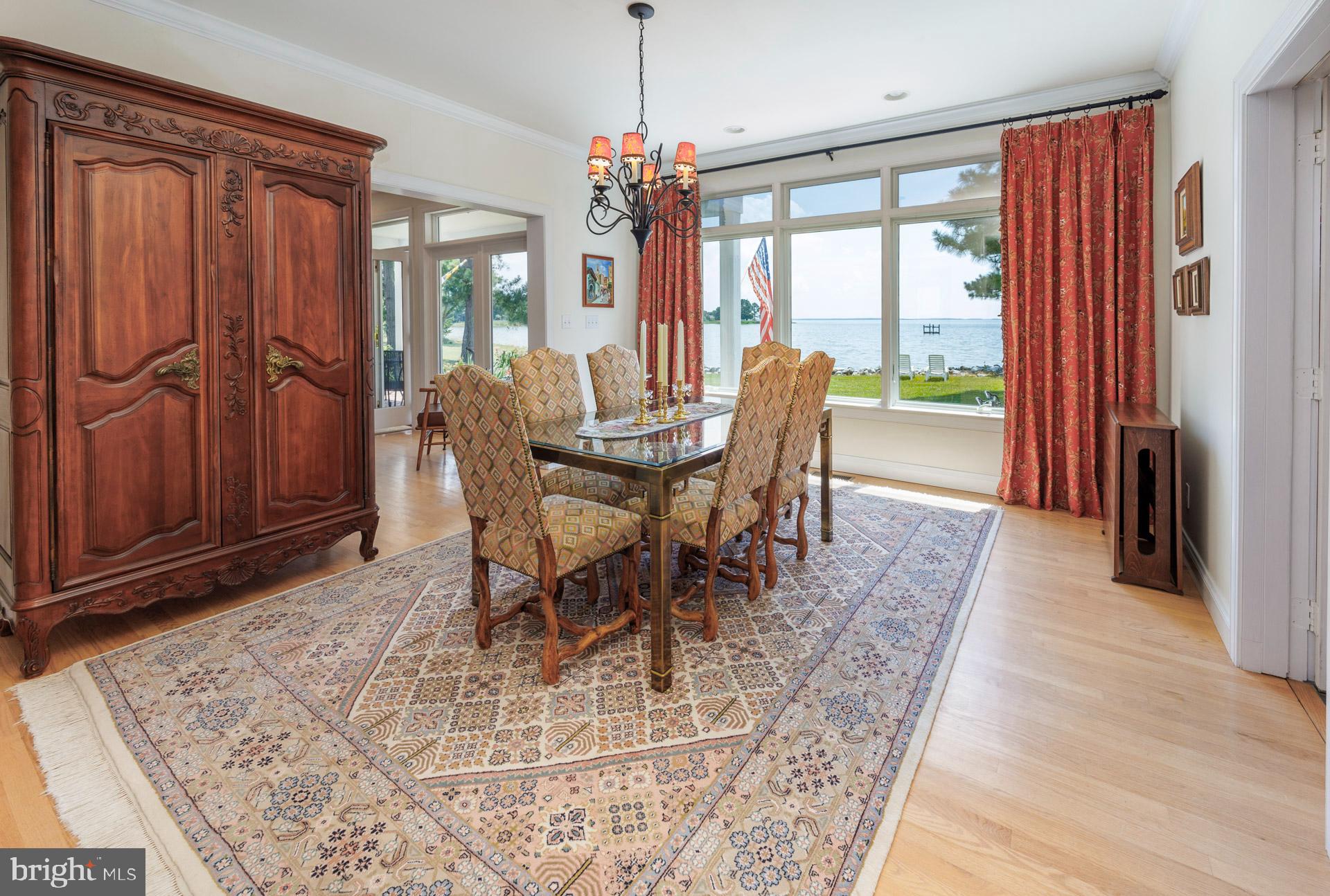 ROYAL OAK - Residential