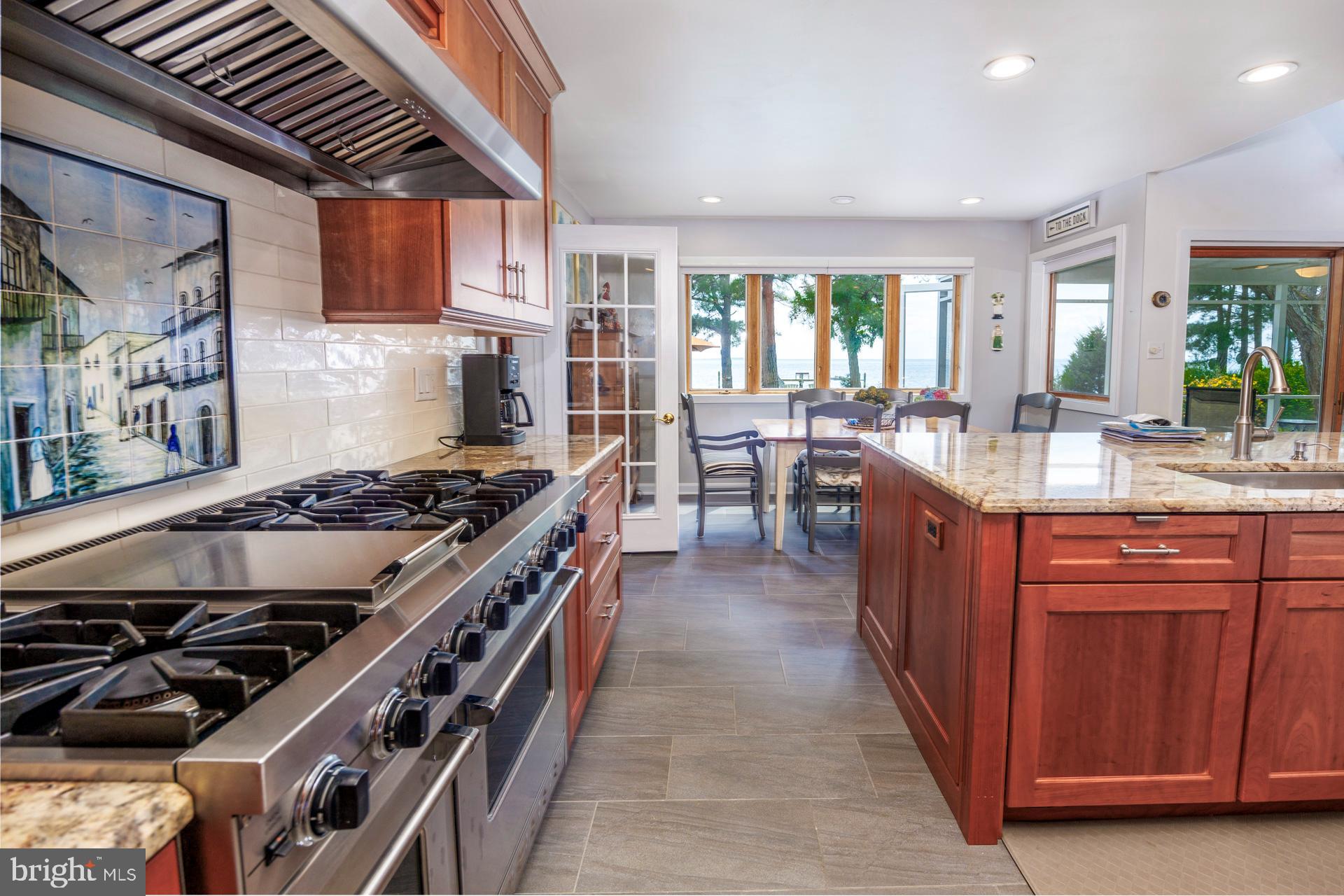 ROYAL OAK - Residential