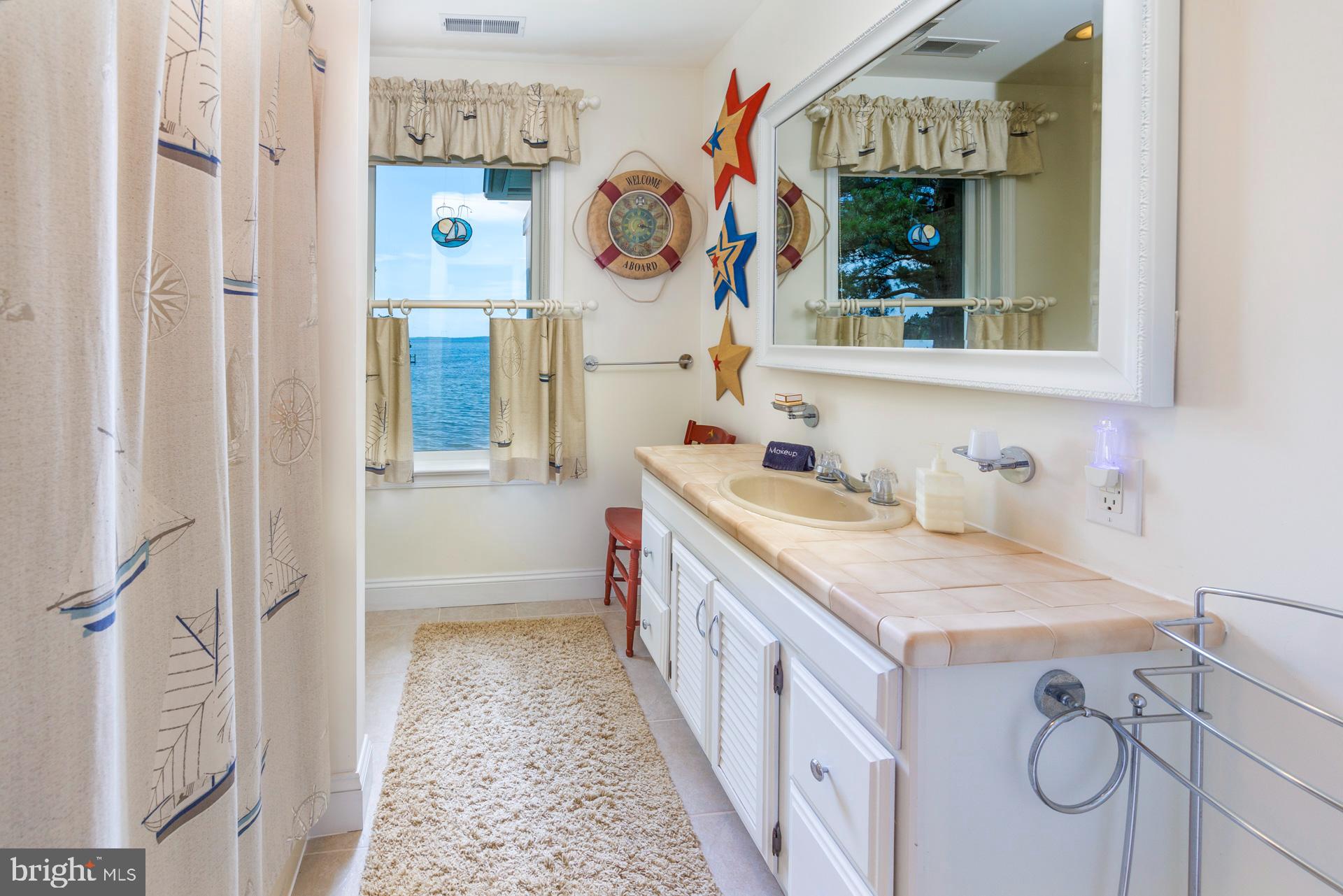 ROYAL OAK - Residential