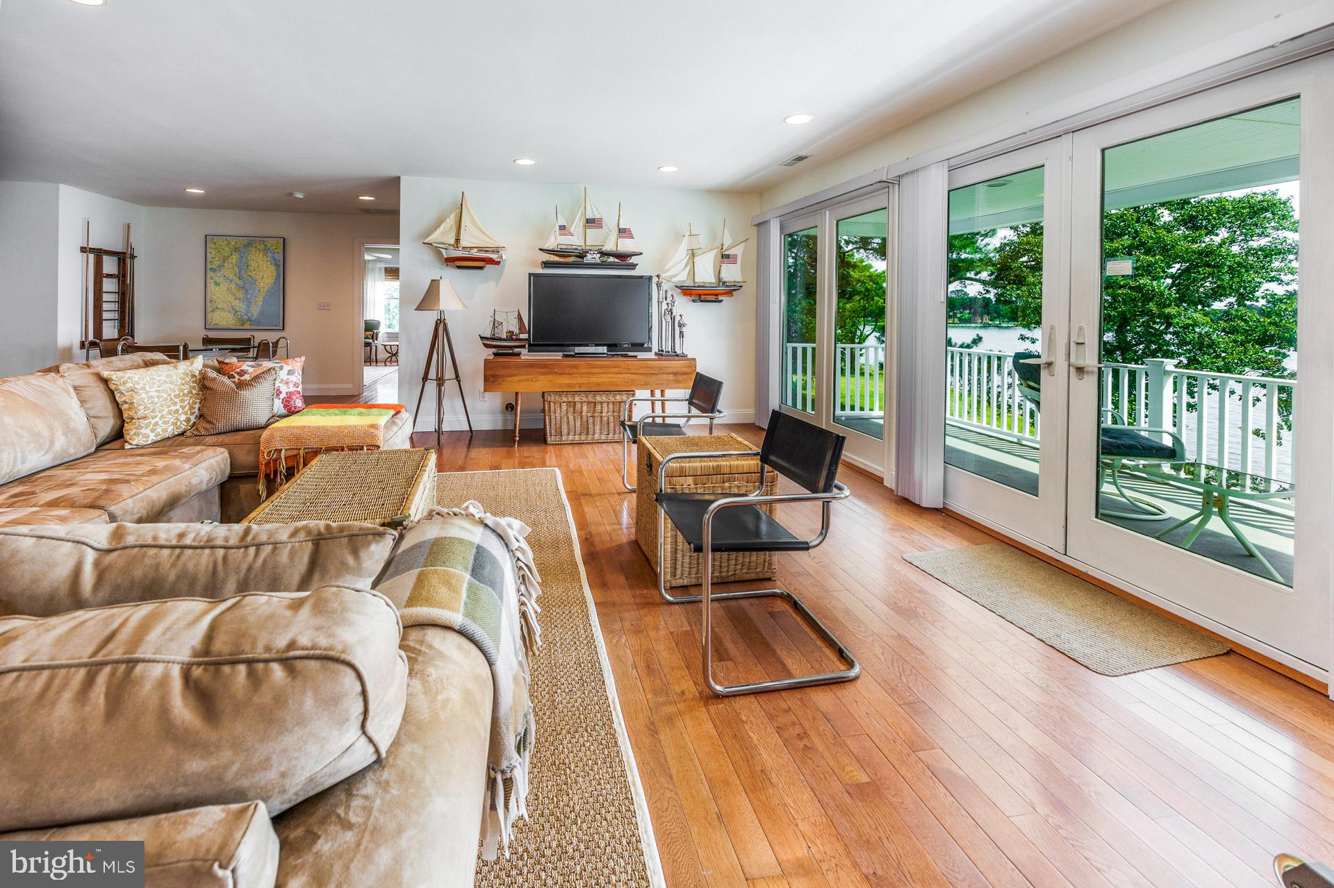 ROYAL OAK - Residential