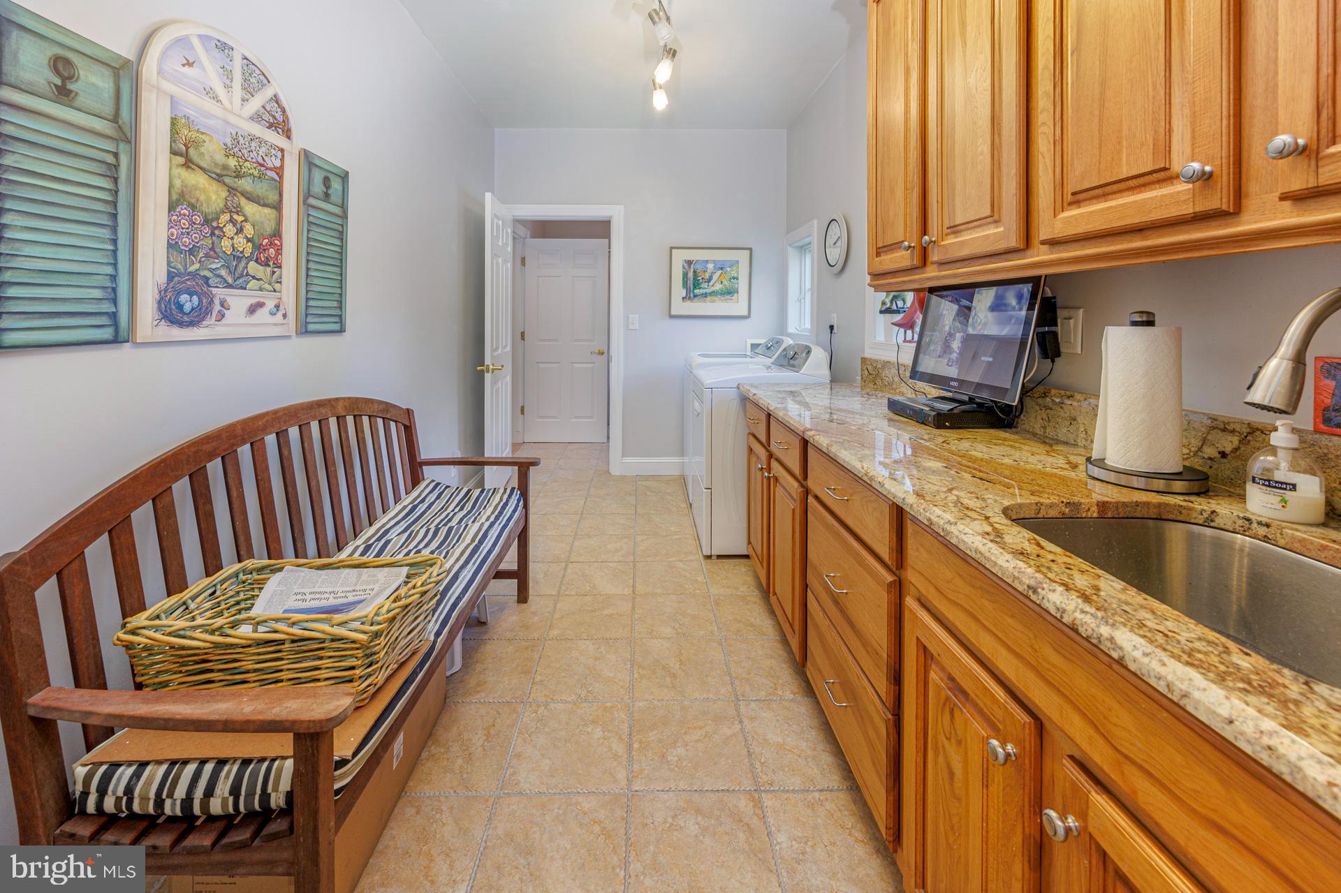 ROYAL OAK - Residential