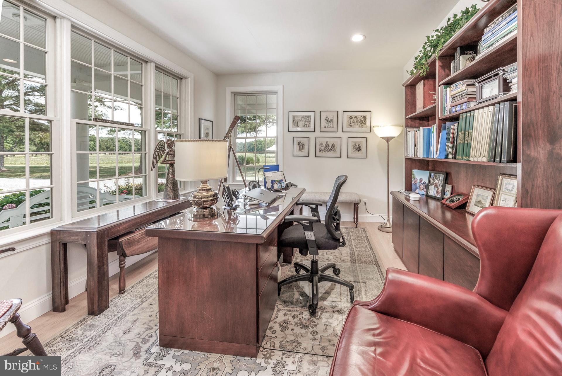 ROYAL OAK - Residential