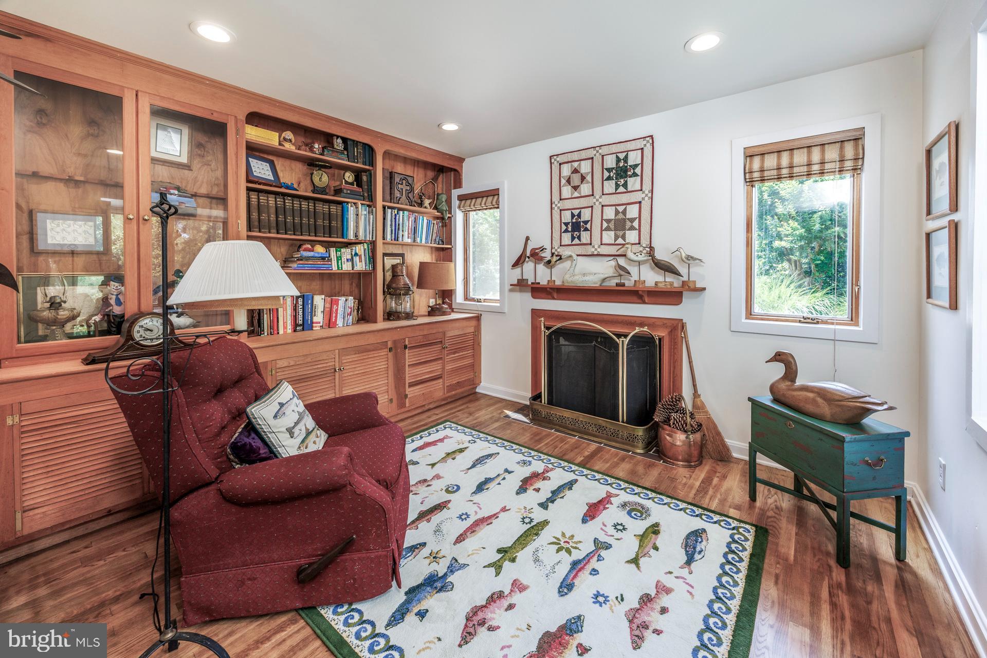 ROYAL OAK - Residential