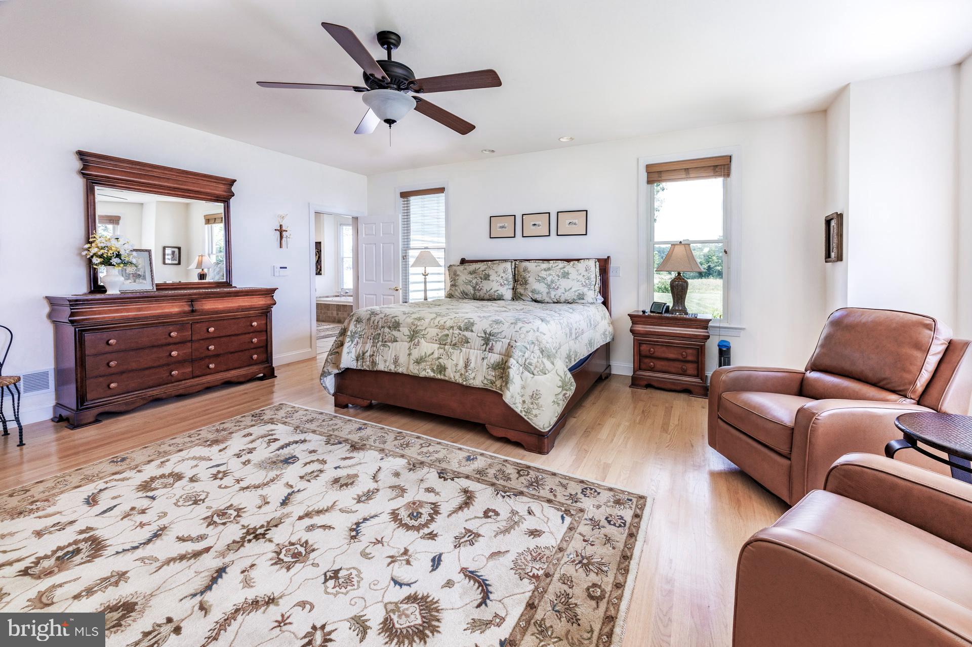 ROYAL OAK - Residential