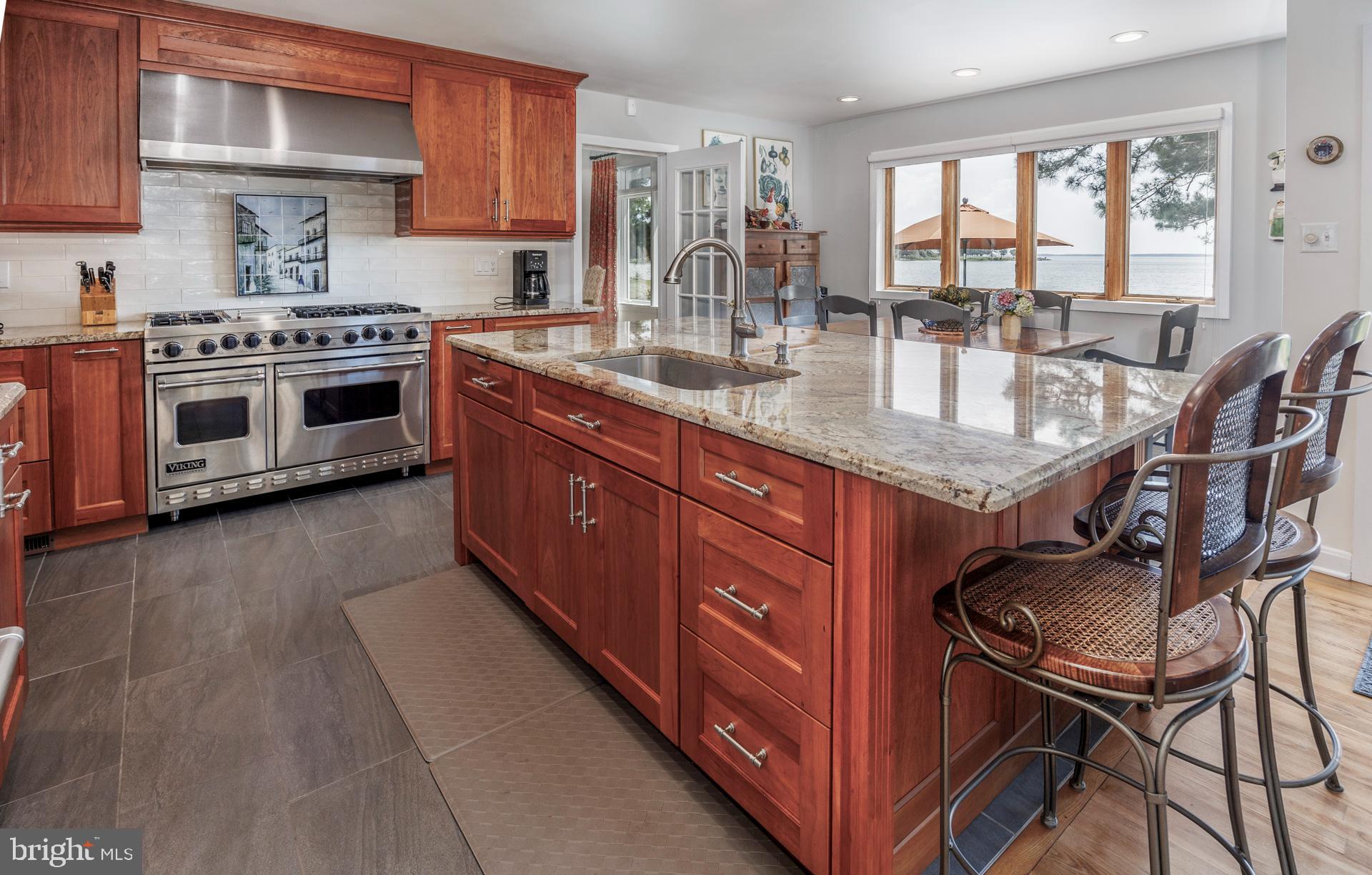 ROYAL OAK - Residential