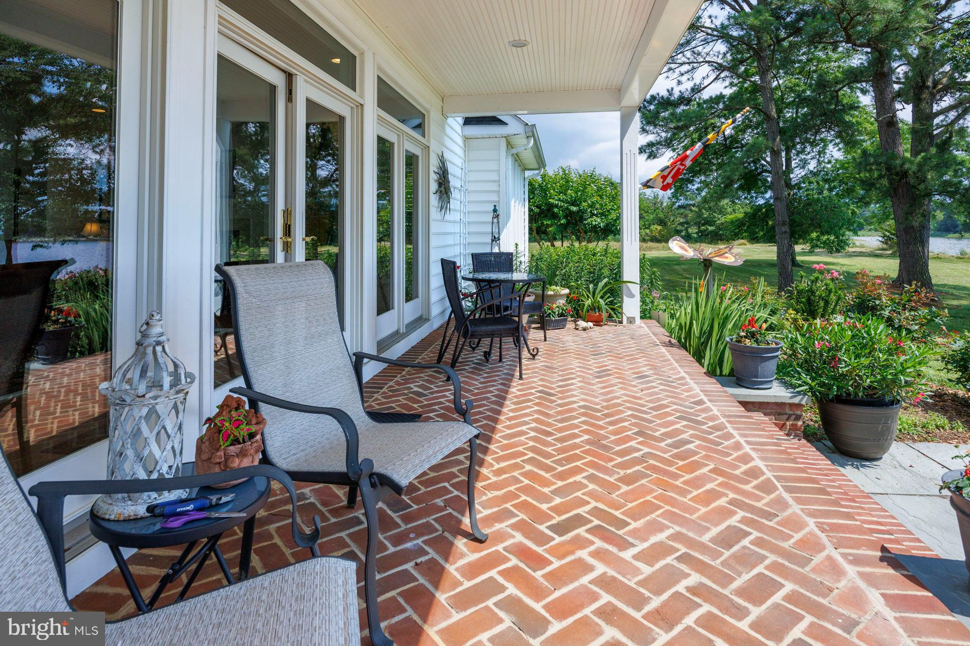 ROYAL OAK - Residential