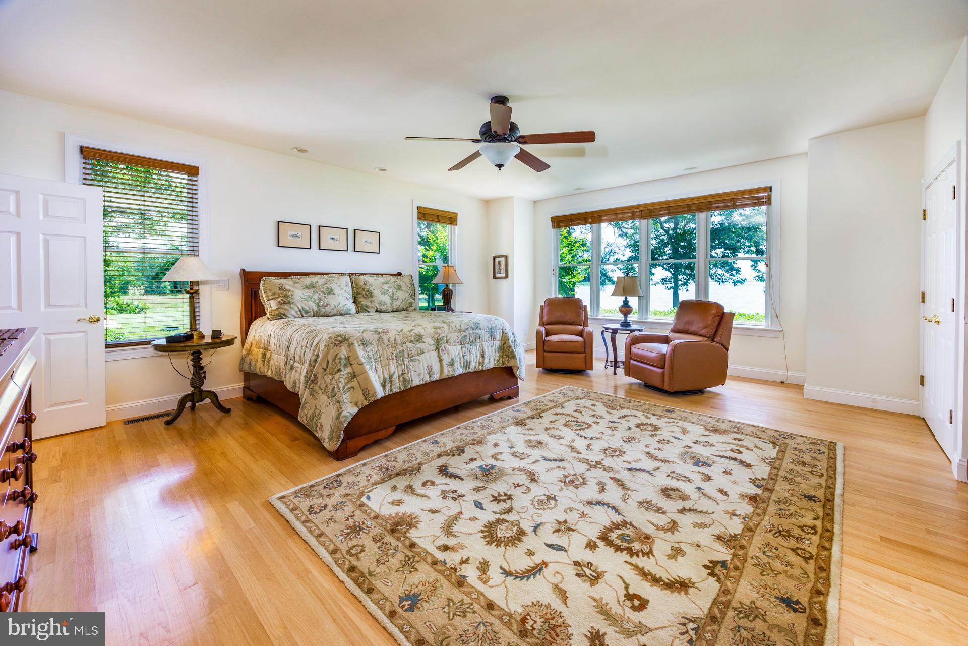 ROYAL OAK - Residential