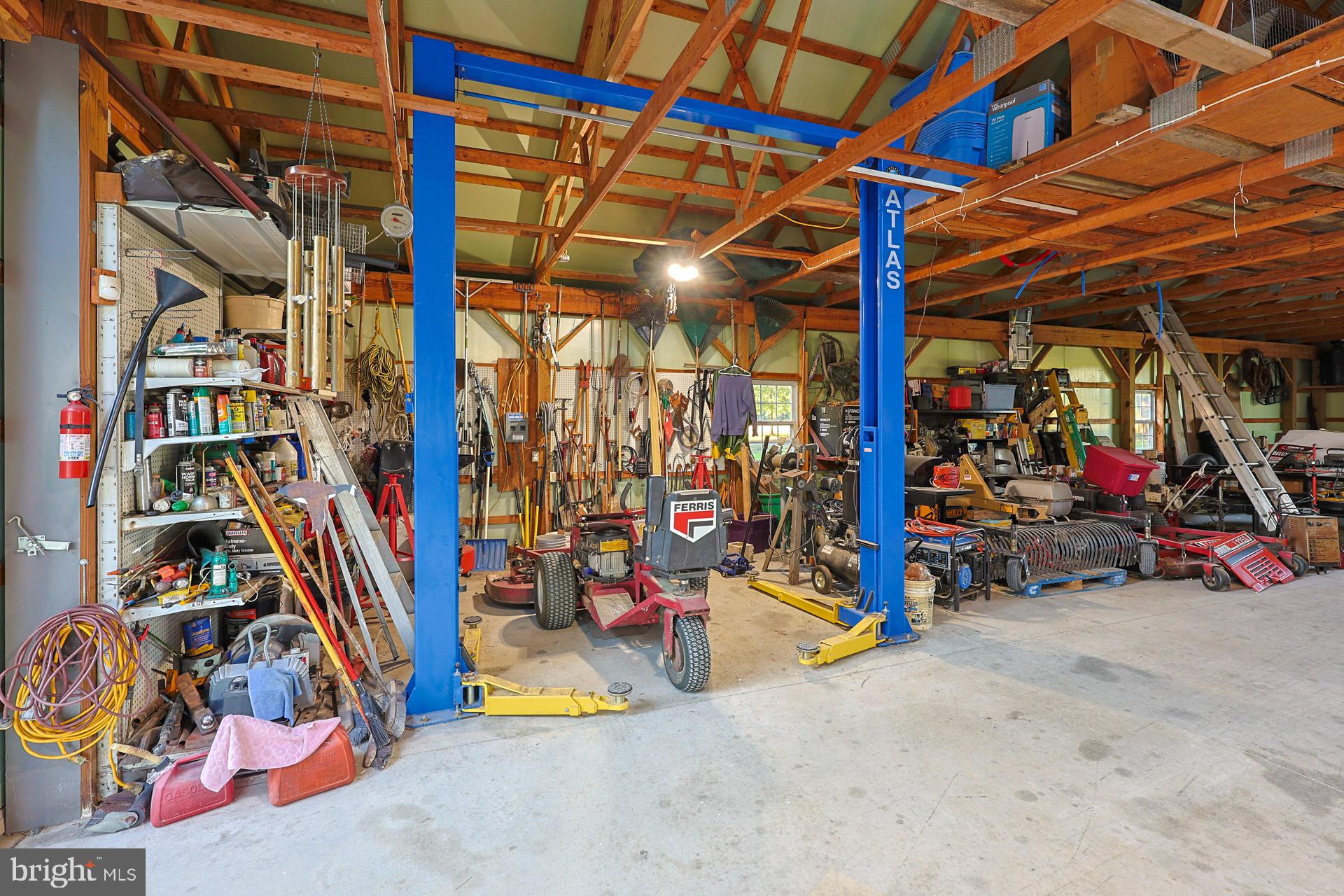 ROYAL OAK - Residential