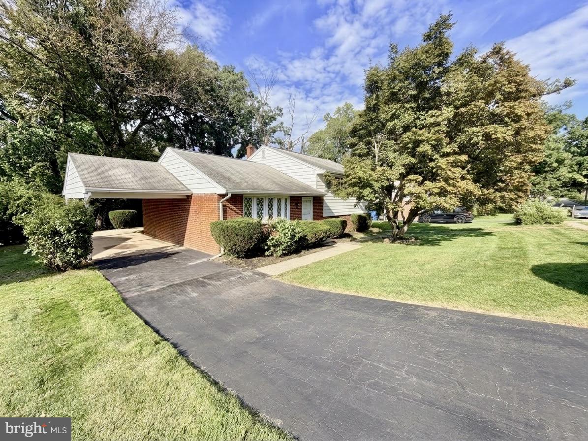 370 HILLSIDE ROAD