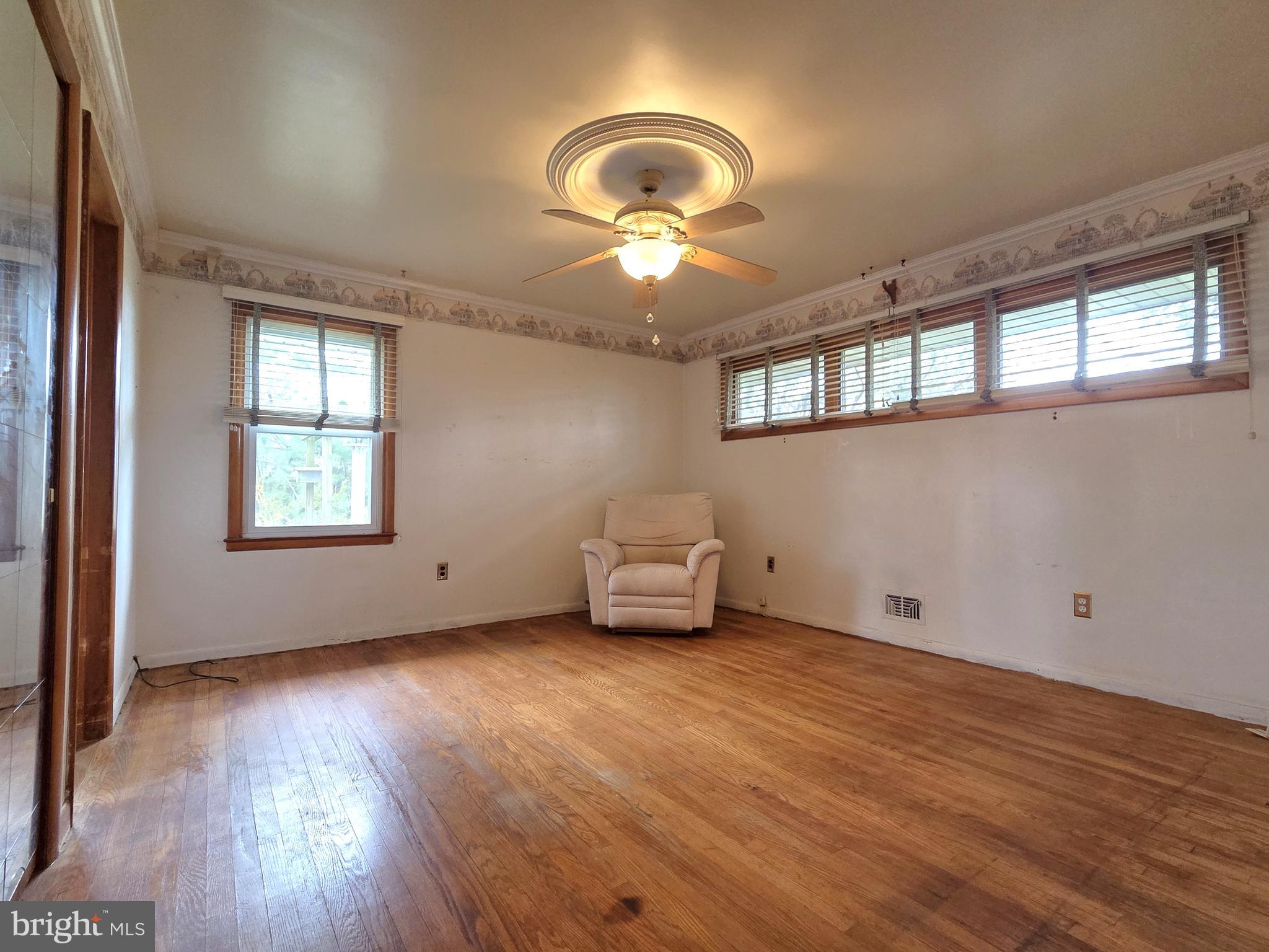 JARRETTSVILLE - Residential